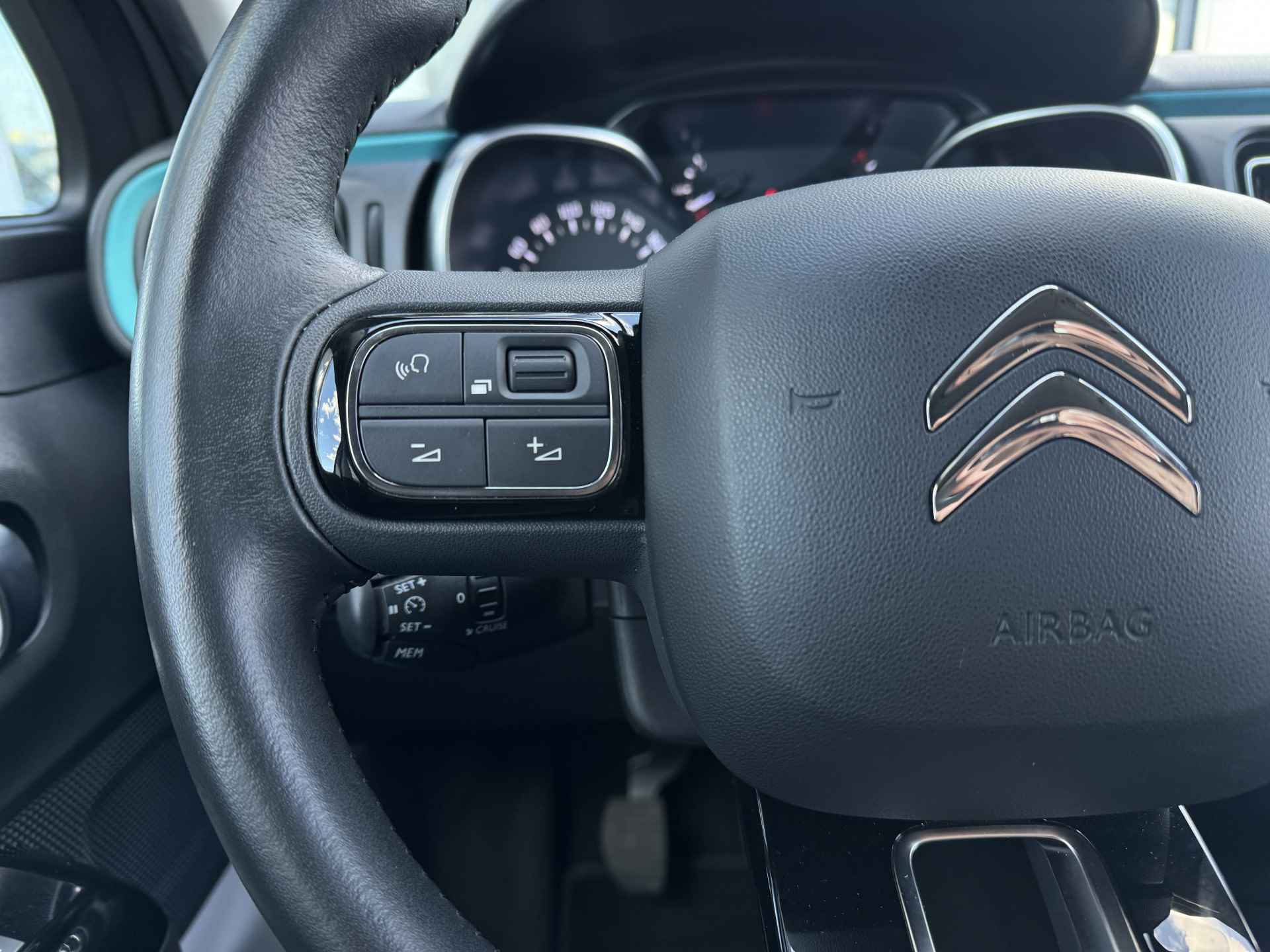 Citroën C3 1.2 PureTech Shine | Cruise Control | Camera | PDC V/A | Keyless | Navi - 32/35