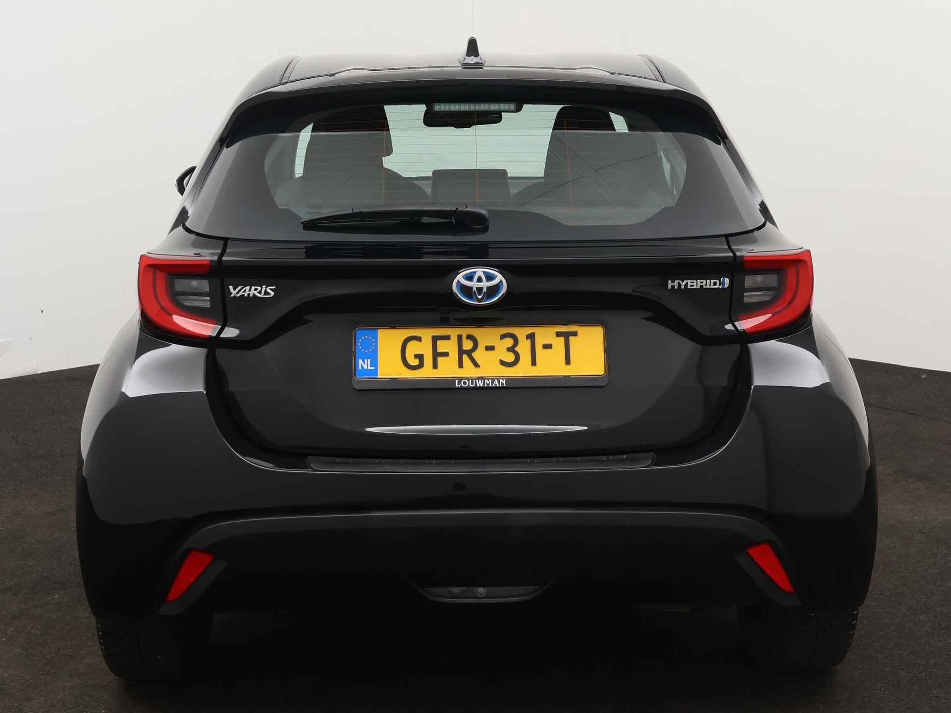 Toyota Yaris 1.5 Hybrid Dynamic Limited | Apple Carplay/Android Auto | Stoelverwarming | Lichtmetalen Velgen | Mistlampen | - 30/43