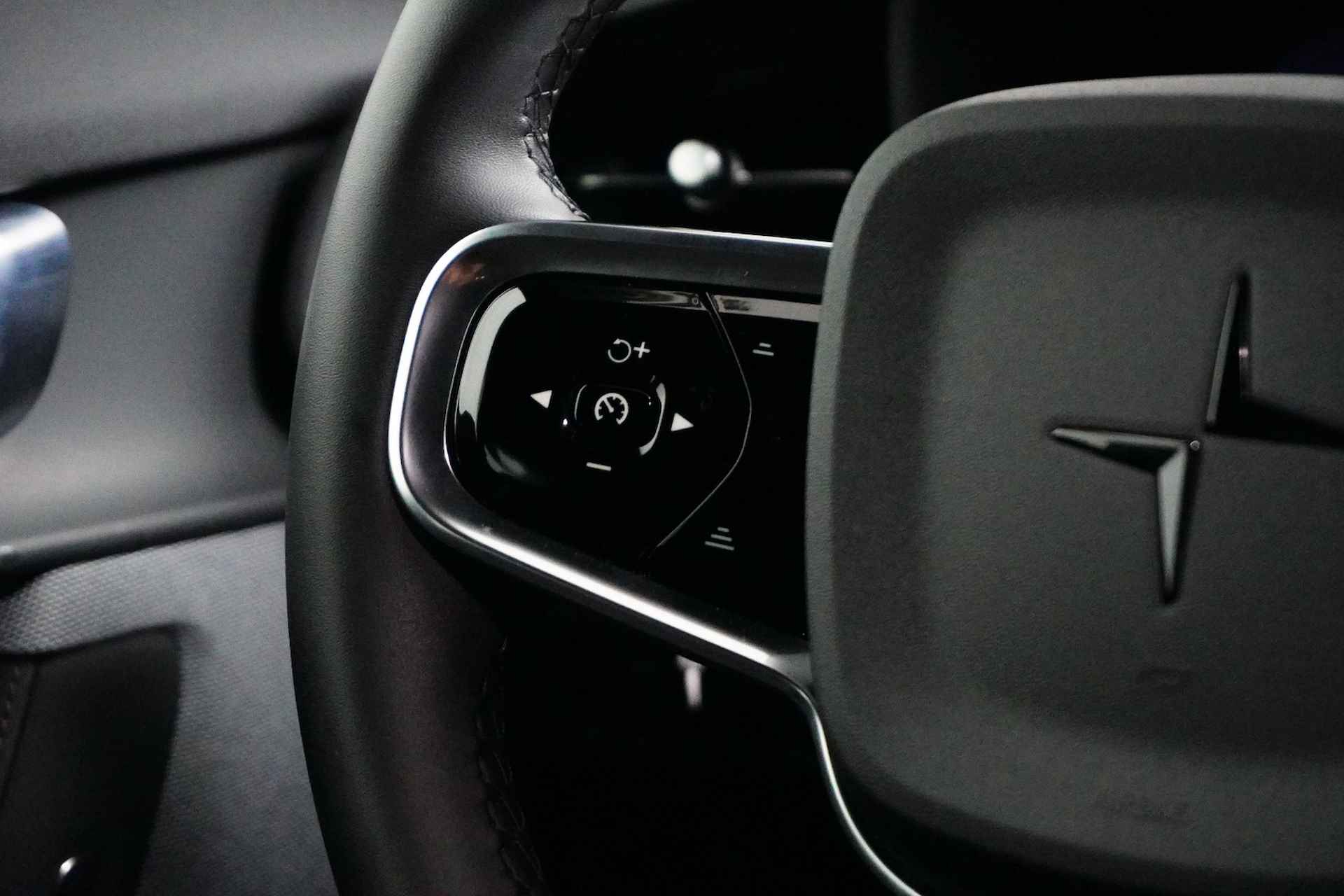 Polestar 2 Standard Range Single Motor 69 kWh - 17/19