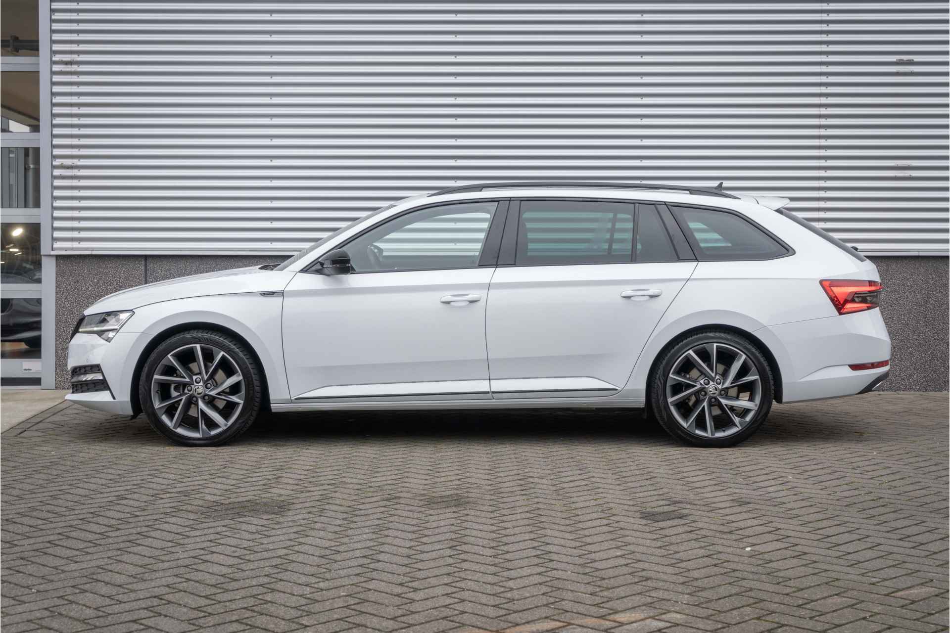 Škoda Superb Combi 1.4 TSI iV 218PK PHEV Sportline Business |Pan-dak| 19 Inch| Comfort en Functie Pakket| - 8/48