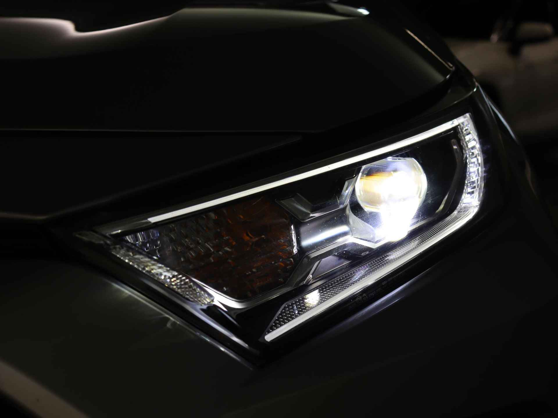 Toyota RAV4 2.5 Hybrid Bi-Tone | Innovation Pack | BSM | JBL | Panoramdak | Trekhaak | - 36/42