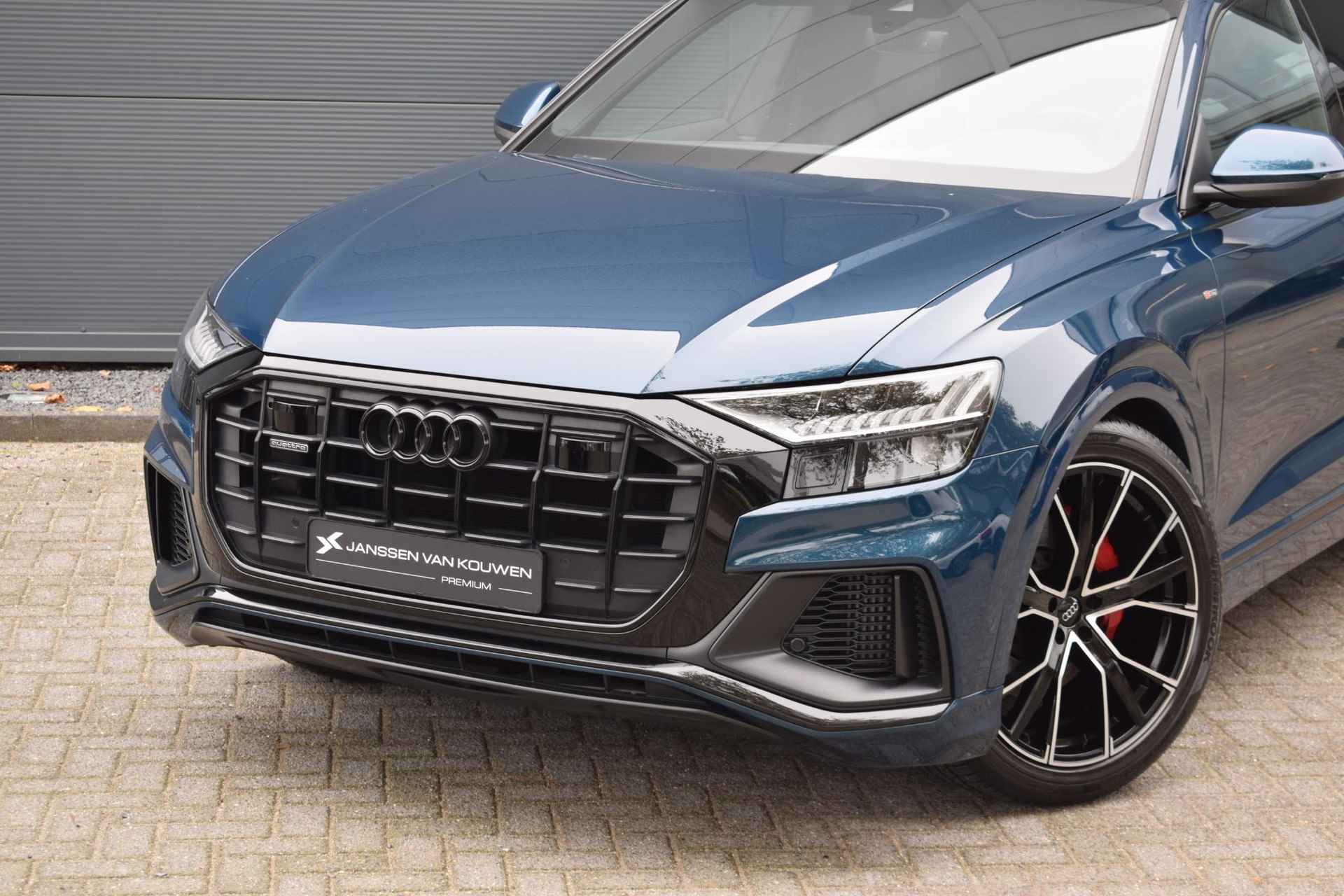 Audi Q8 55 TFSI quattro Pro Line Plus / S-Line / Panoramadak / Stoelventilatie / 22'' inch - 35/66