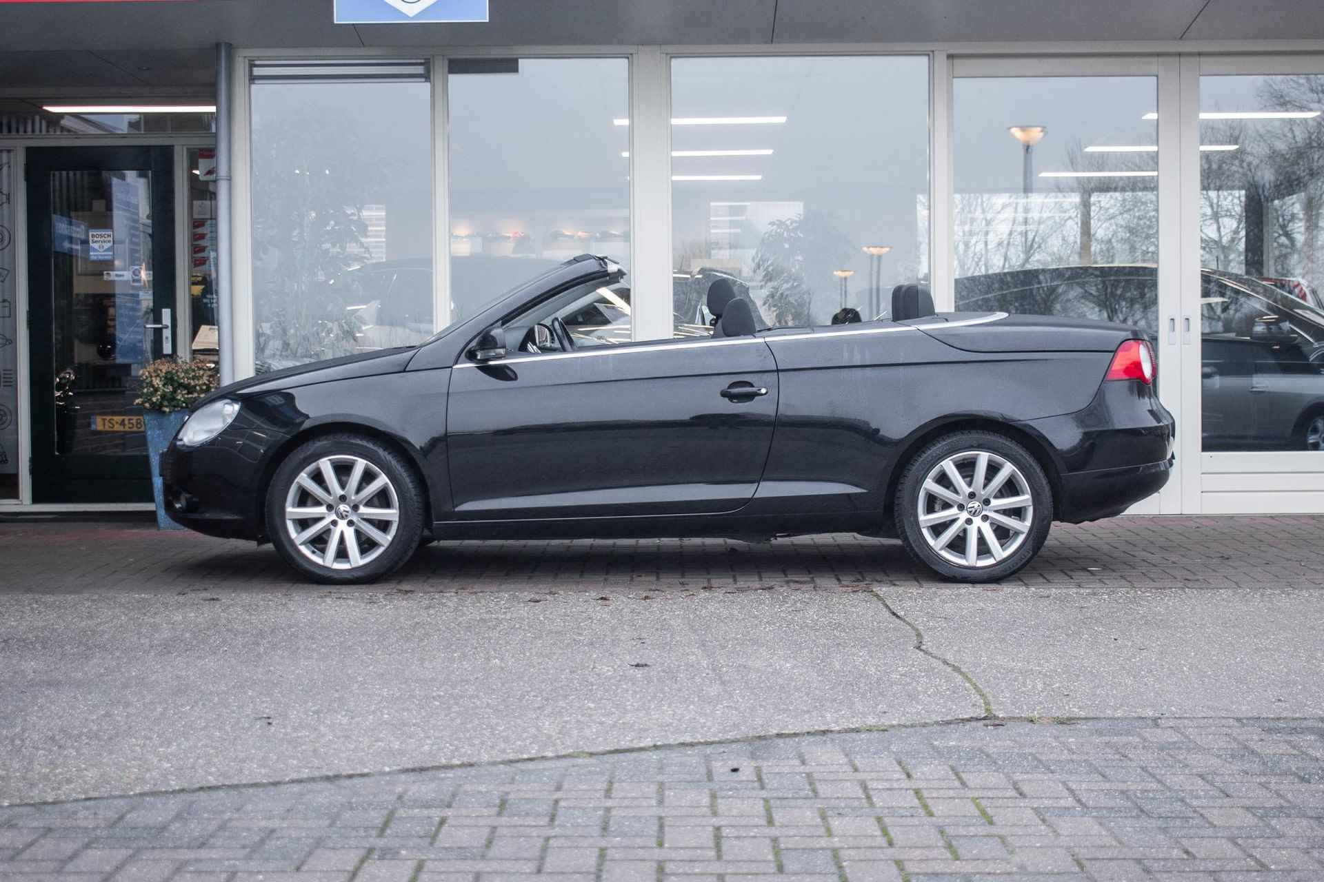 Volkswagen Eos 2.0-16v FSI - 8/31