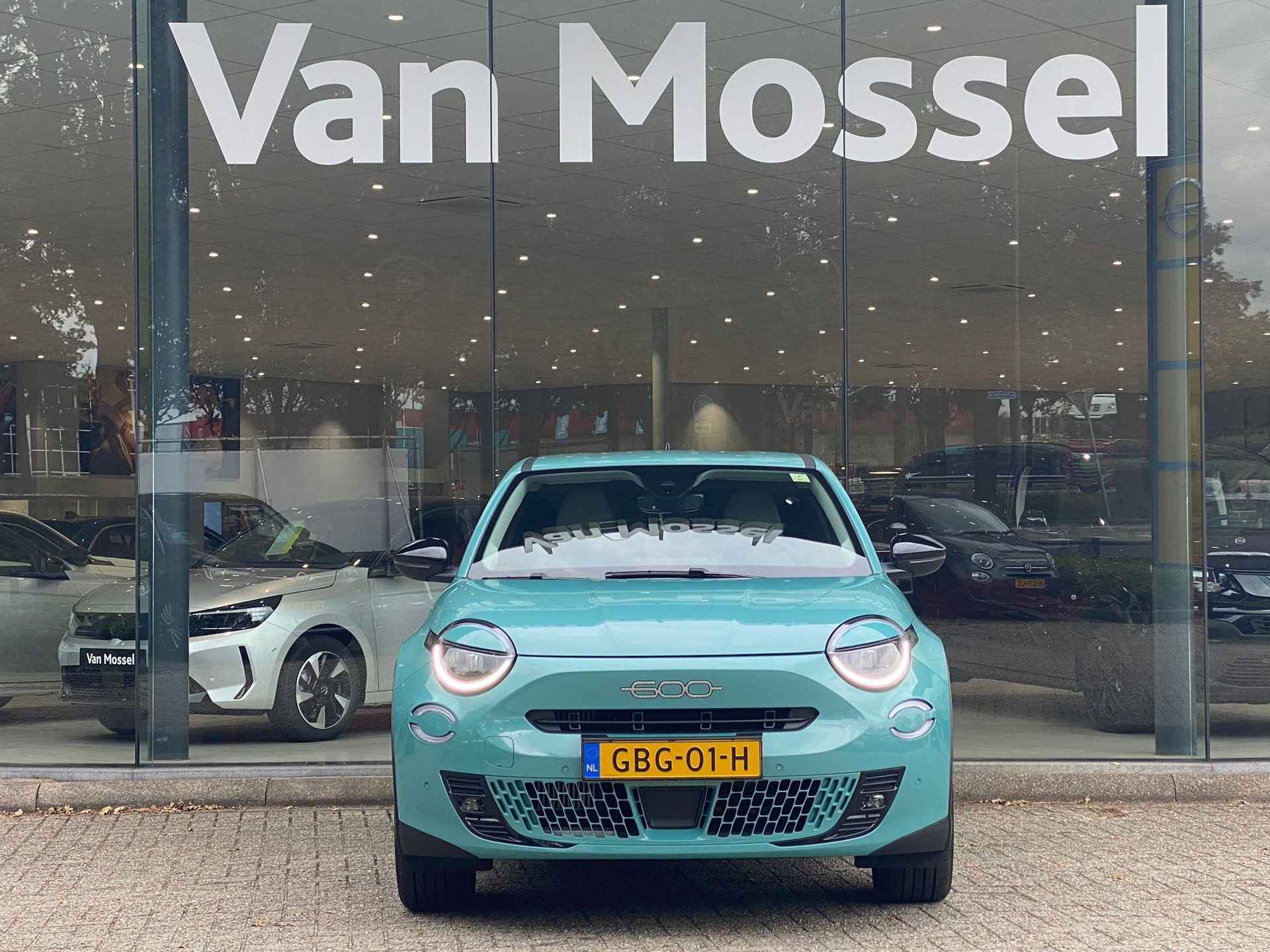 Fiat 600 1.2 Hybrid 100 La Prima | DEMO | Urban uitvoering te bestellen vanaf €29.490,- - 8/35