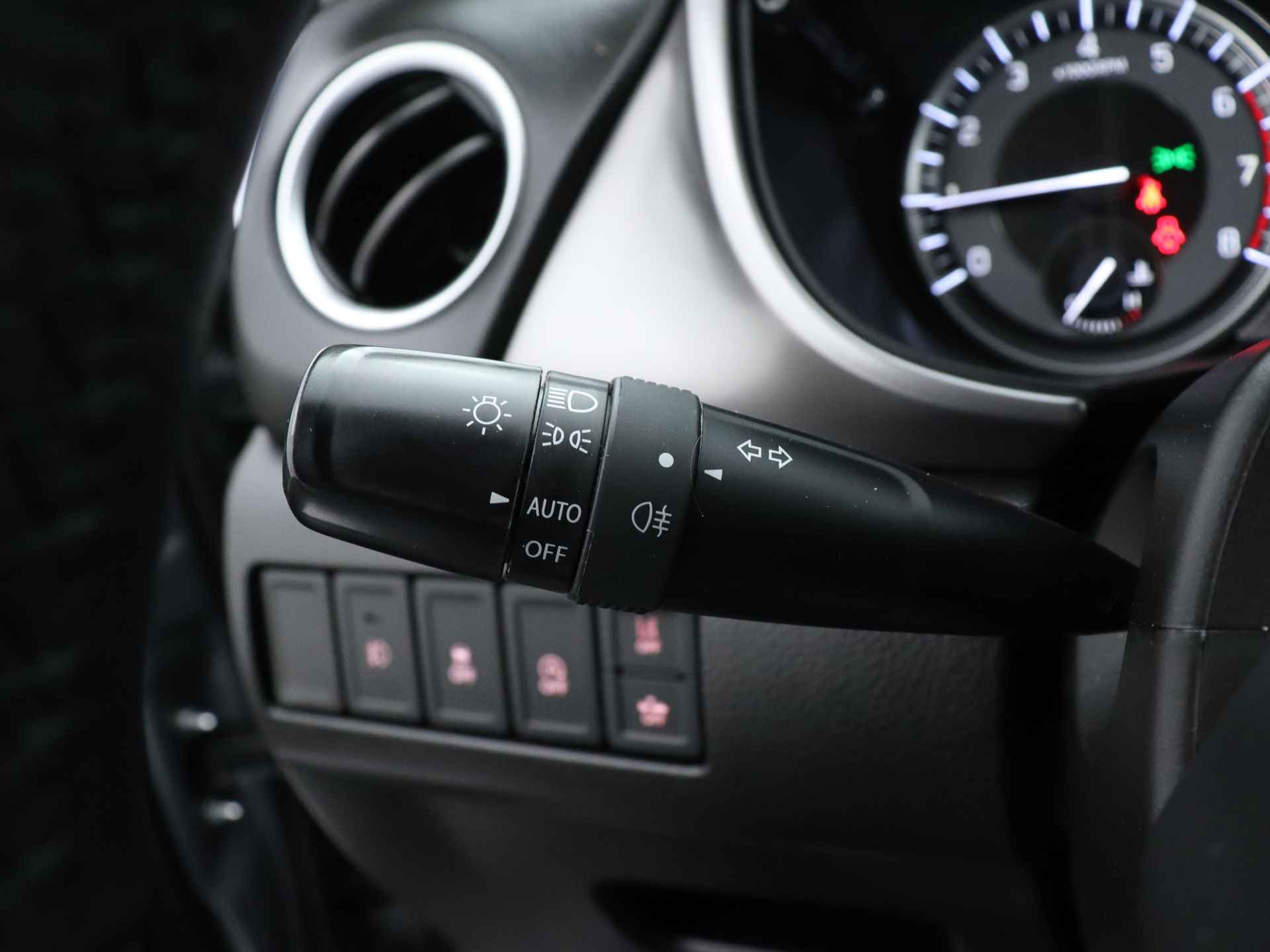 Suzuki Vitara 1.4 Boosterjet Select Smart Hybrid | Navigatie | Achteruitrijcamera | Climate Control | Adaptive Cruise Control | Stoelverwarming | - 19/38