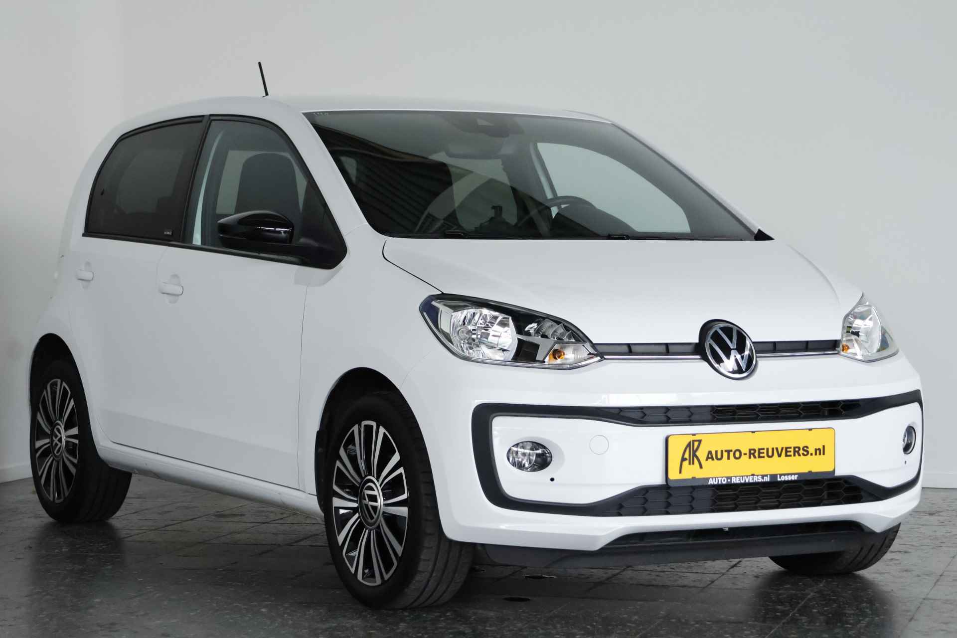 Volkswagen up! 1.0 Active / Clima / Camera / Bluetooth / Cruisecontrol - 5/26