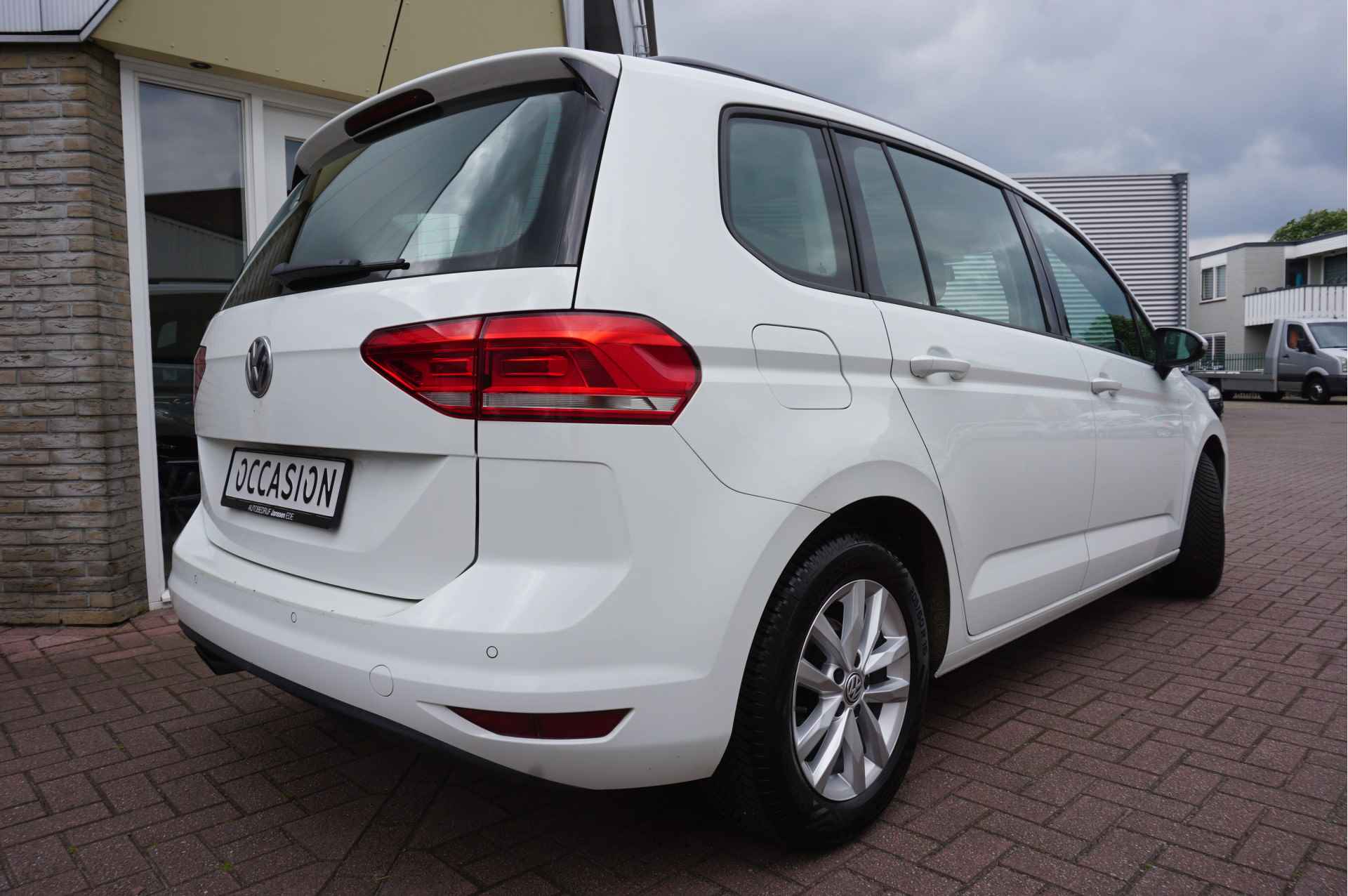 Volkswagen Touran 1.4 TSI Comfortline - 8/22