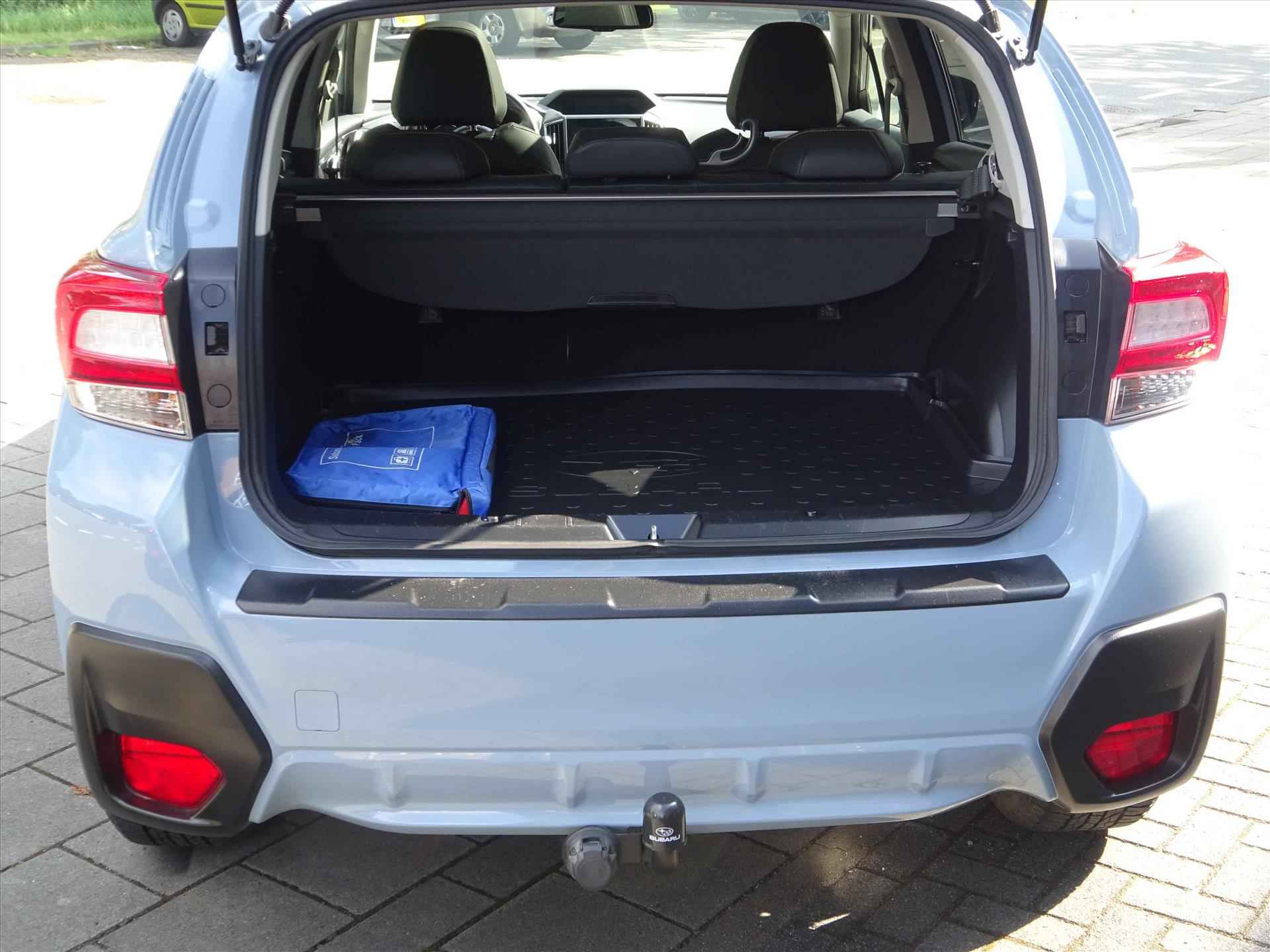 Subaru Xv 2.0i e-BOXER 150pk CVT Premium | Leder | Trekh. | Navi | Schuif-kantelkdak | NAP | All season Banden - 13/42