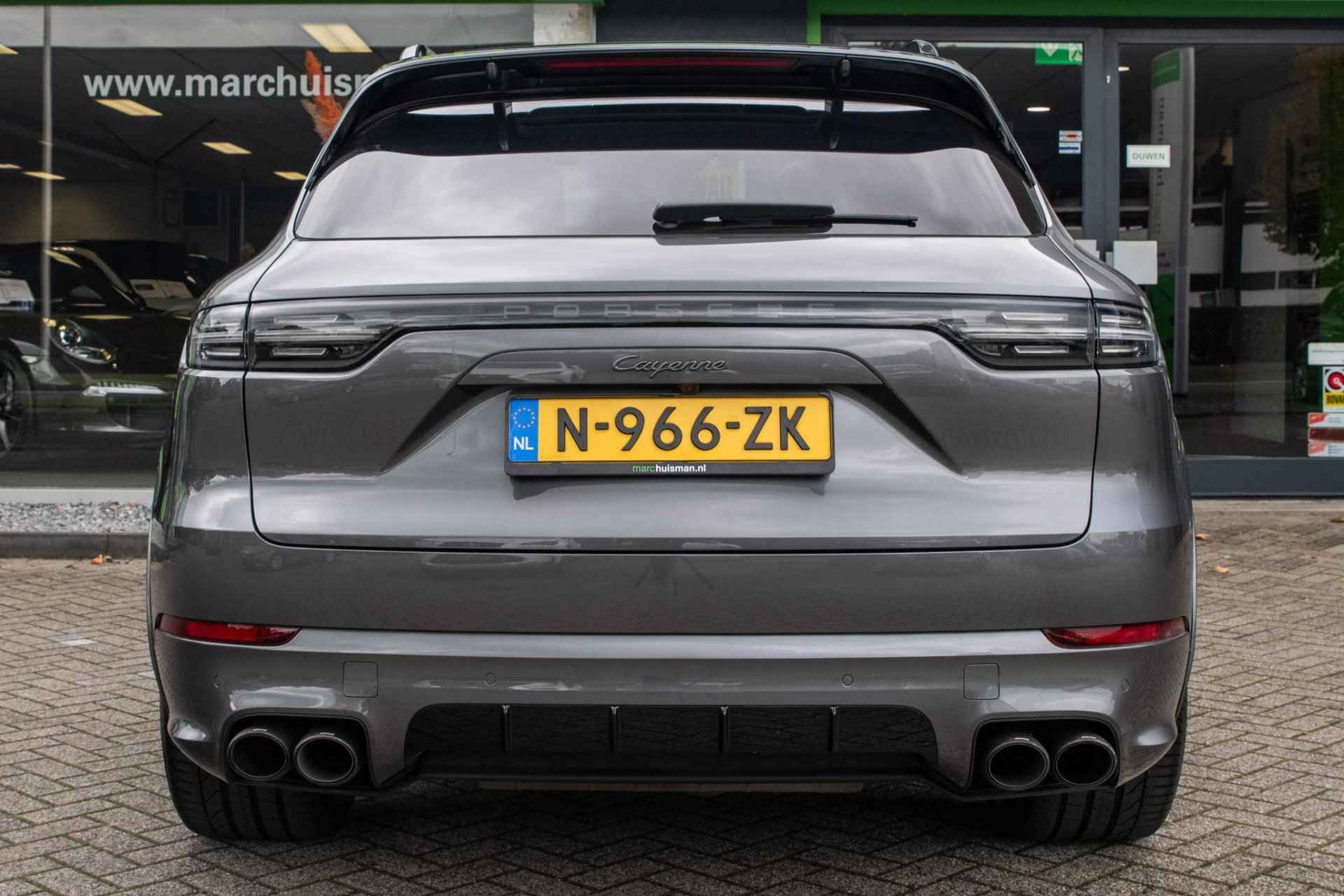 Porsche Cayenne 3.0 E-Hybrid / PANODAK / AKRAPOVIC / SP. DESIGN / SP. CHRONO - 5/61