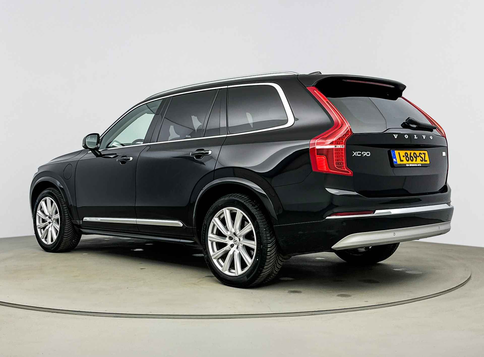 Volvo XC90 RECHARGE T8 PLUG-IN Inscription I Panoramadak | Camera | Luchtvering | 7 pers. | Trekhaak - 10/28