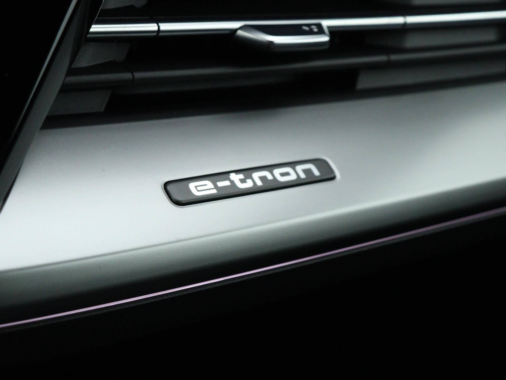 Audi Q4 e-tron 35 Launch edition S Competition 55 kWh - 21/34