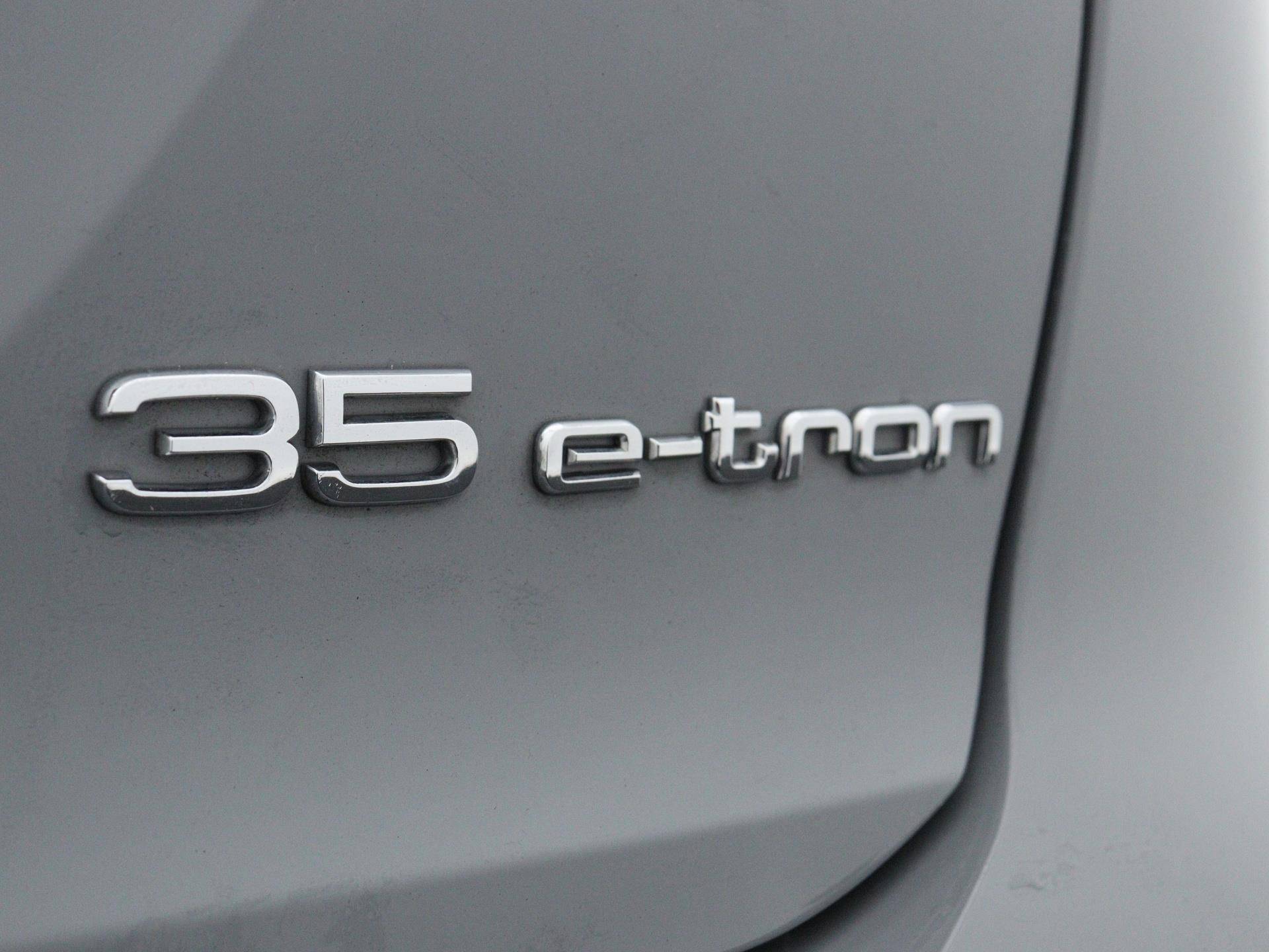 Audi Q4 e-tron 35 Launch edition S Competition 55 kWh - 29/34