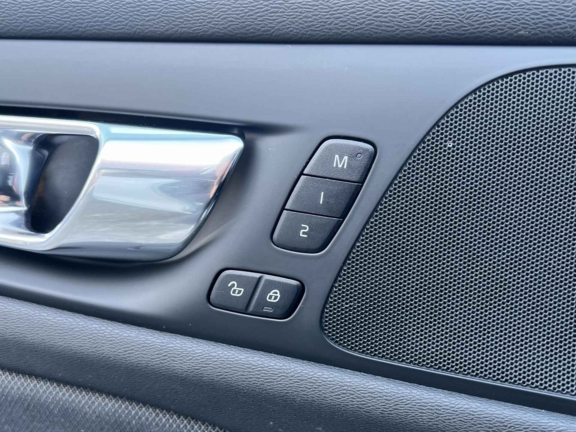 Volvo S60 2.0 T5 R-Design Adpt Cruise Control, Climate Control, Apple Carplay, Camera, Leder, Stoelverwarming, 19"LM (MET GARANTIE*) - 18/37