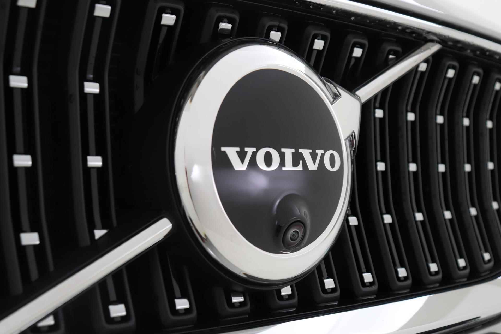 Volvo V60 Cross Country B5 AWD ULTIMATE -FULL.OPTIONS!|PANO.DAK|B&W-AUDIO|MASSAGE|STANDKACHEL - 35/47