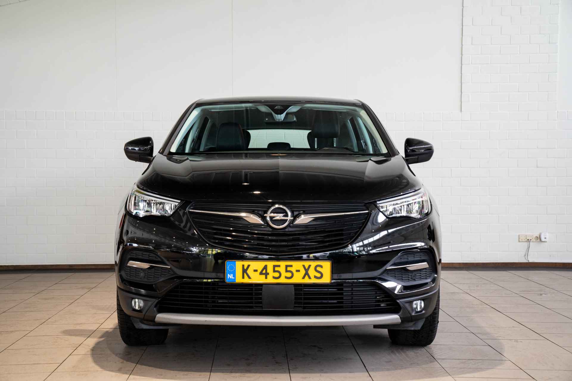 Opel Grandland X 1.2 Turbo Innovation | Automaat | Trekhaak | AGR Stoel | Camera | Dodehoek Bewaking | PDC V + A | - 2/41