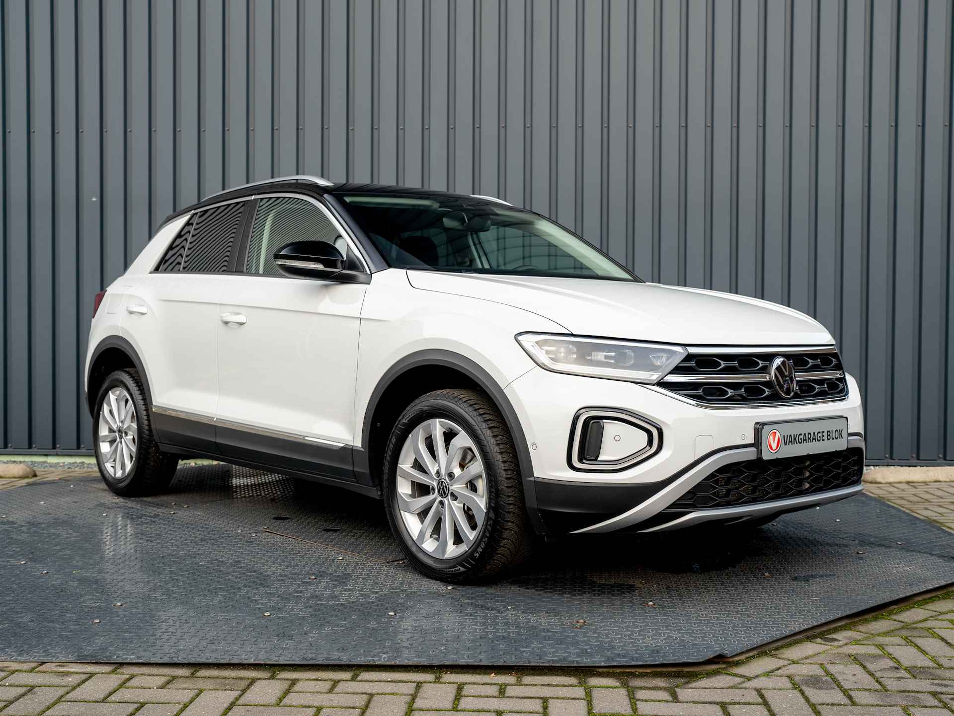 Volkswagen T-Roc 1.5 TSI 150Pk Style | IQ Light | Trekhaak afnb. | Stoel & Stuur verw. | Prijs Rijklaar!! - 22/47