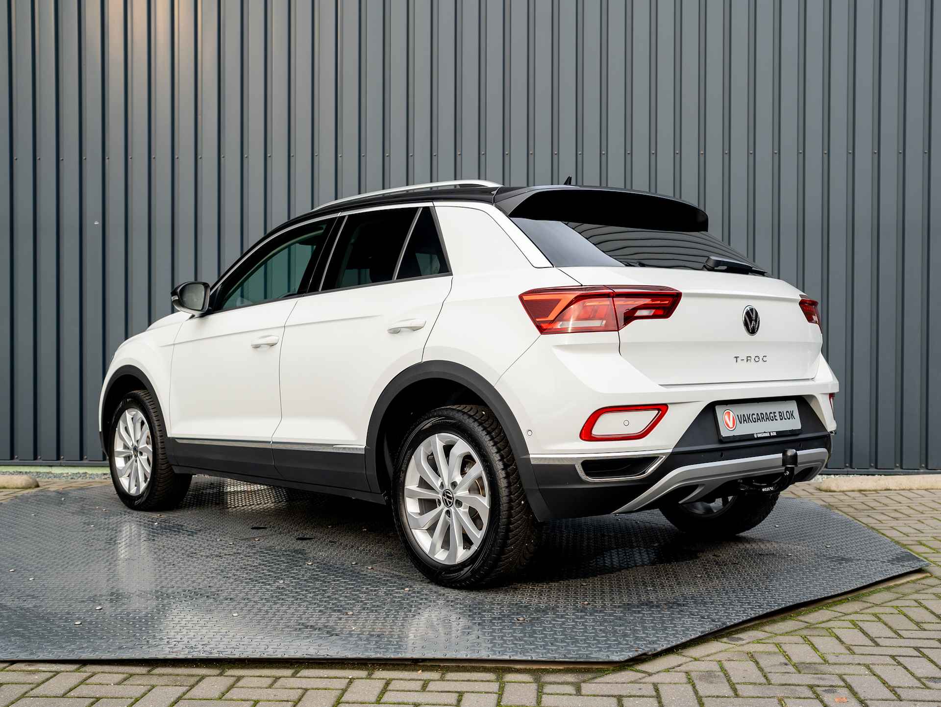 Volkswagen T-Roc 1.5 TSI 150Pk Style | IQ Light | Trekhaak afnb. | Stoel & Stuur verw. | Prijs Rijklaar!! - 44/47