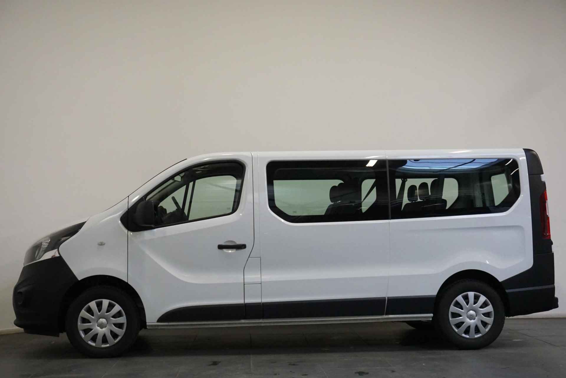 Opel Vivaro Combi 1.6 CDTI L2H1 8-Persoons PERSONENBUS Incl. BTW/Bpm Airco|Bluetooth|Lang| - 3/22