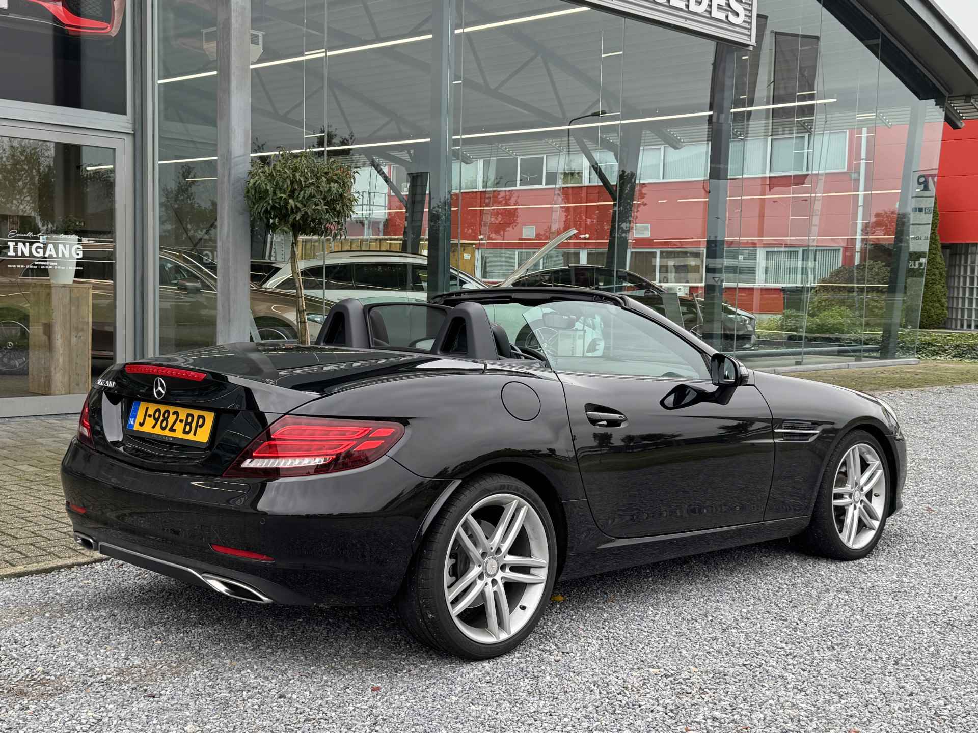 Mercedes-Benz SLC 200 Cabrio AMG Line | Leder | LED | Navigatie | Cruise | Bluetooth | - 15/20