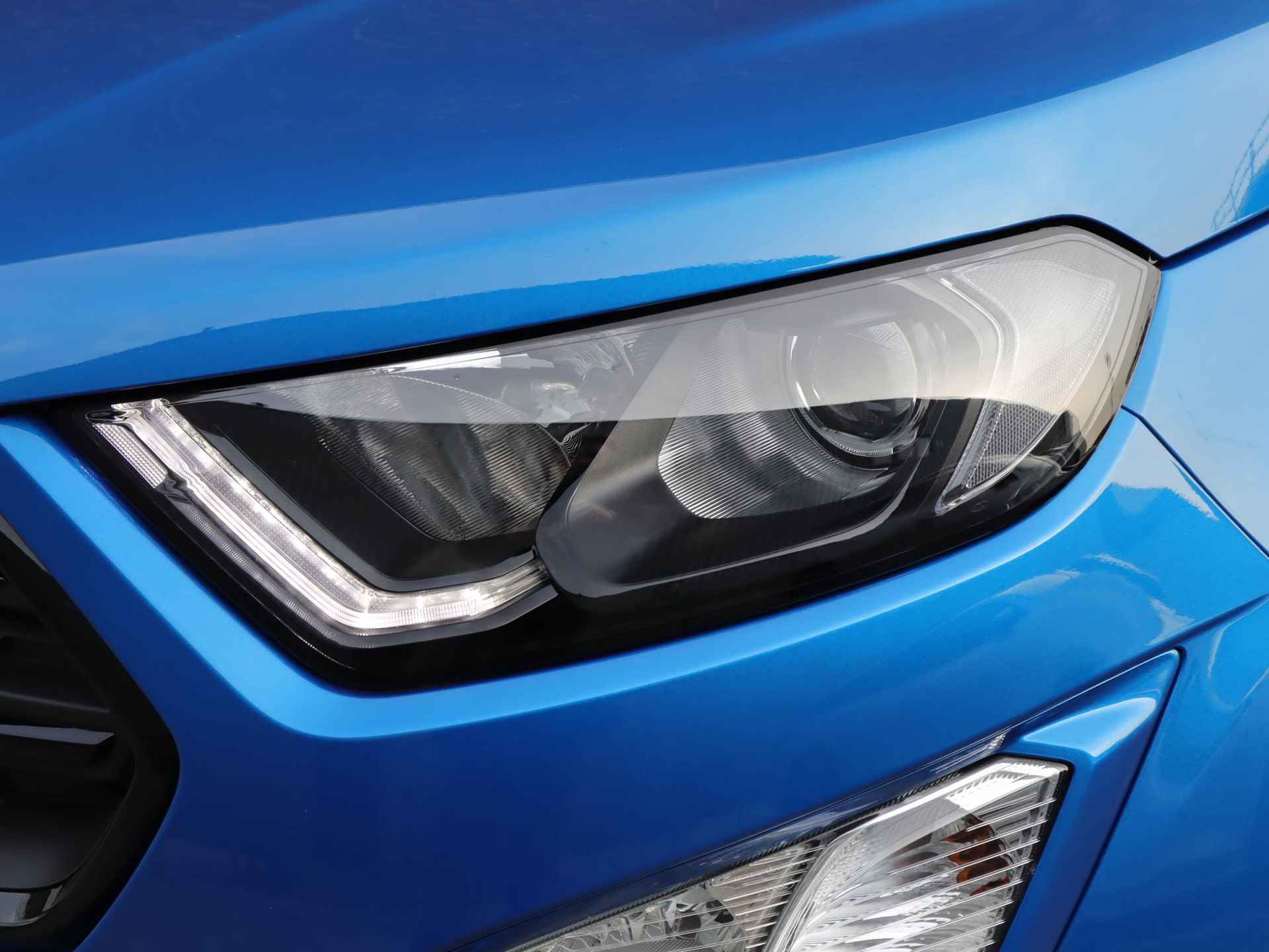 Ford EcoSport 1.0 EcoBoost ST-Line 125pk | DEMO | Stoel- stuur en voorruitverwarming | BLISS | Navigatie | 17inch lichtmetalen velgen | Parkeer sensoren voor en achter | Achteruitrij camera | B&O Audio - 10/57