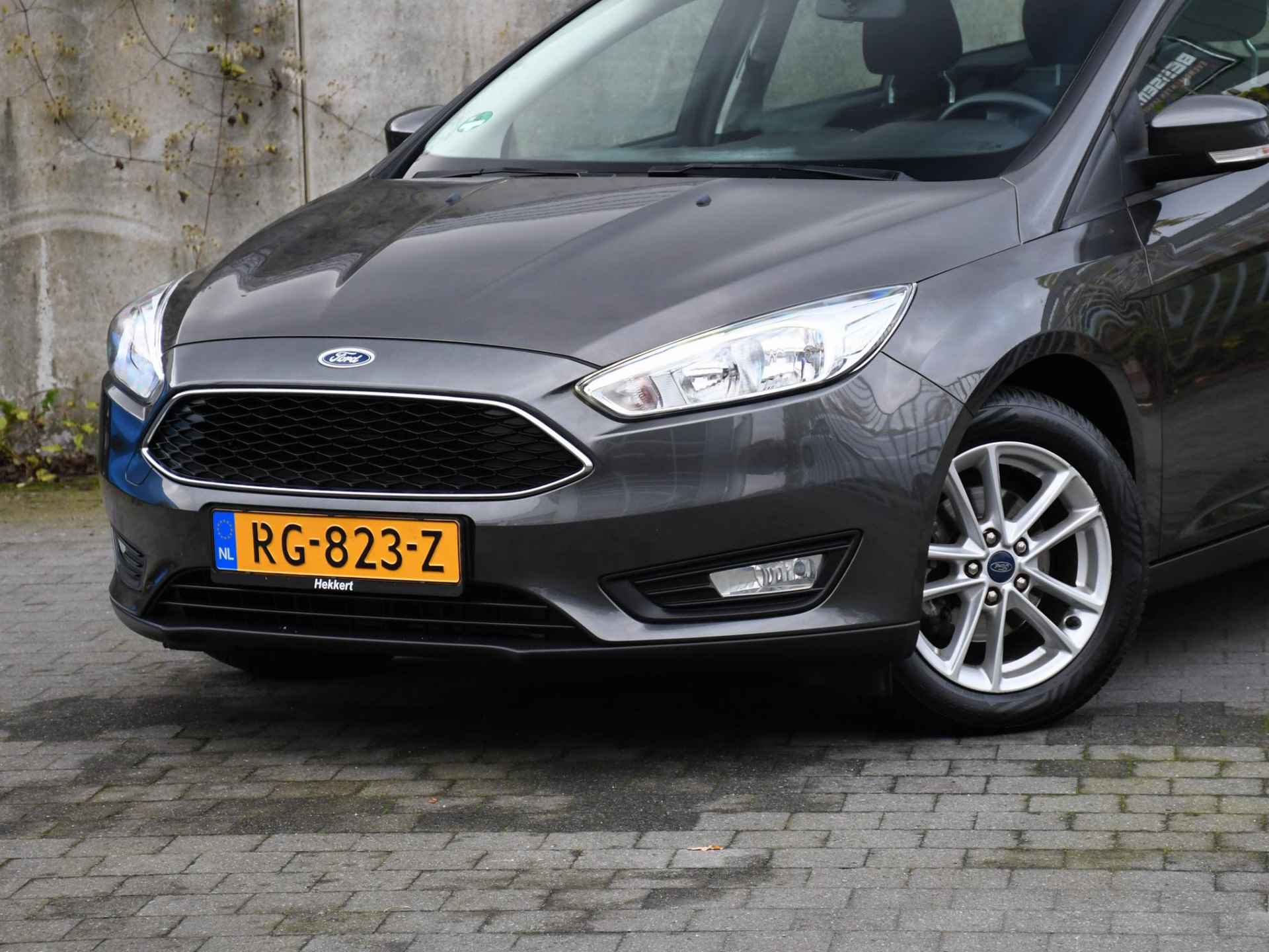 Ford Focus Wagon Lease Edition 1.0 100pk PDC ACHTER | NAVI | CRUISE.C | APPLE-CARPLAY | QUICK CLEAR | 16''LM - 2/30