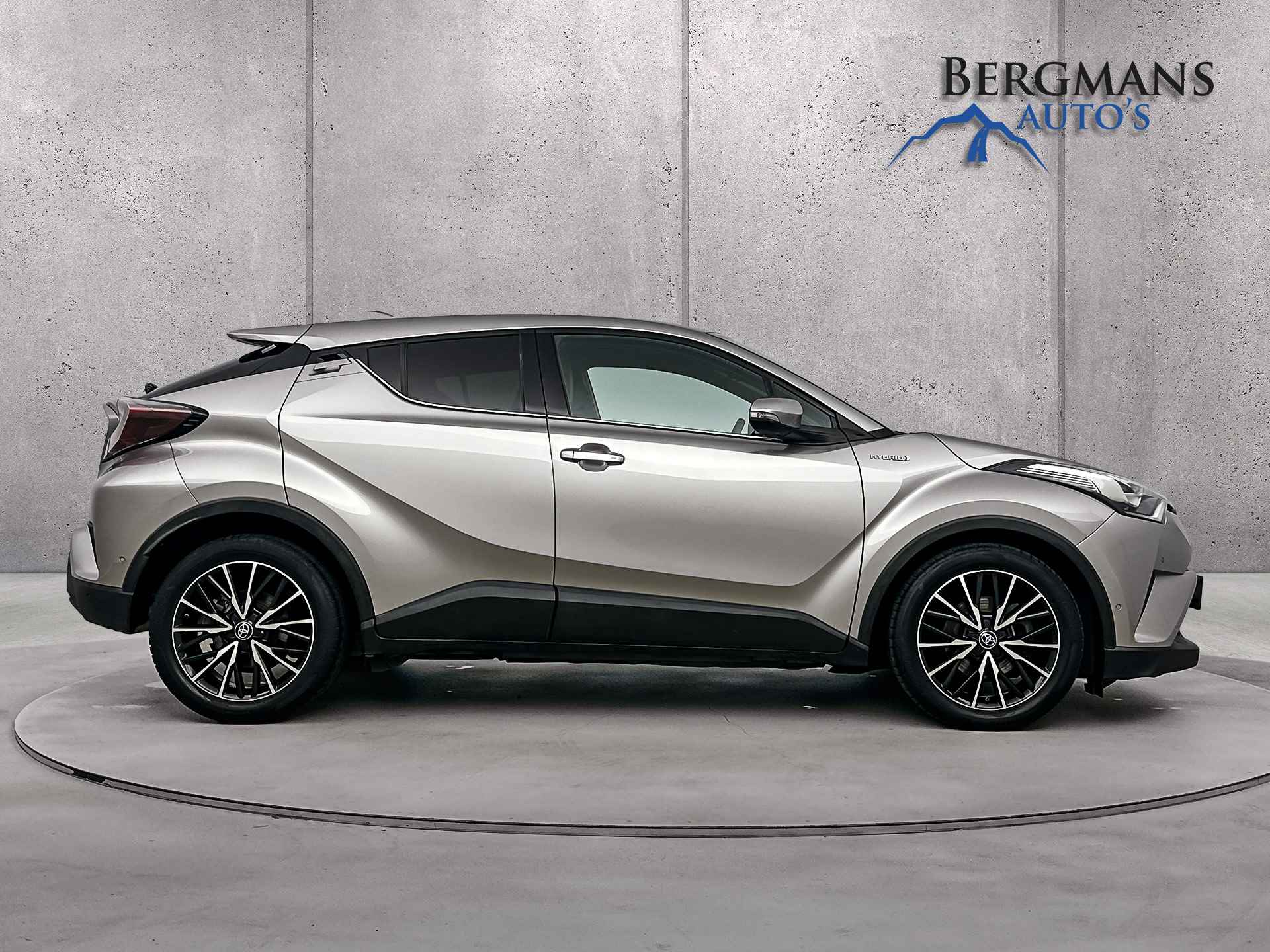 Toyota C-HR 1.8 Hybrid Executive // LEDER // PARKEERASSISTENT // - 8/27