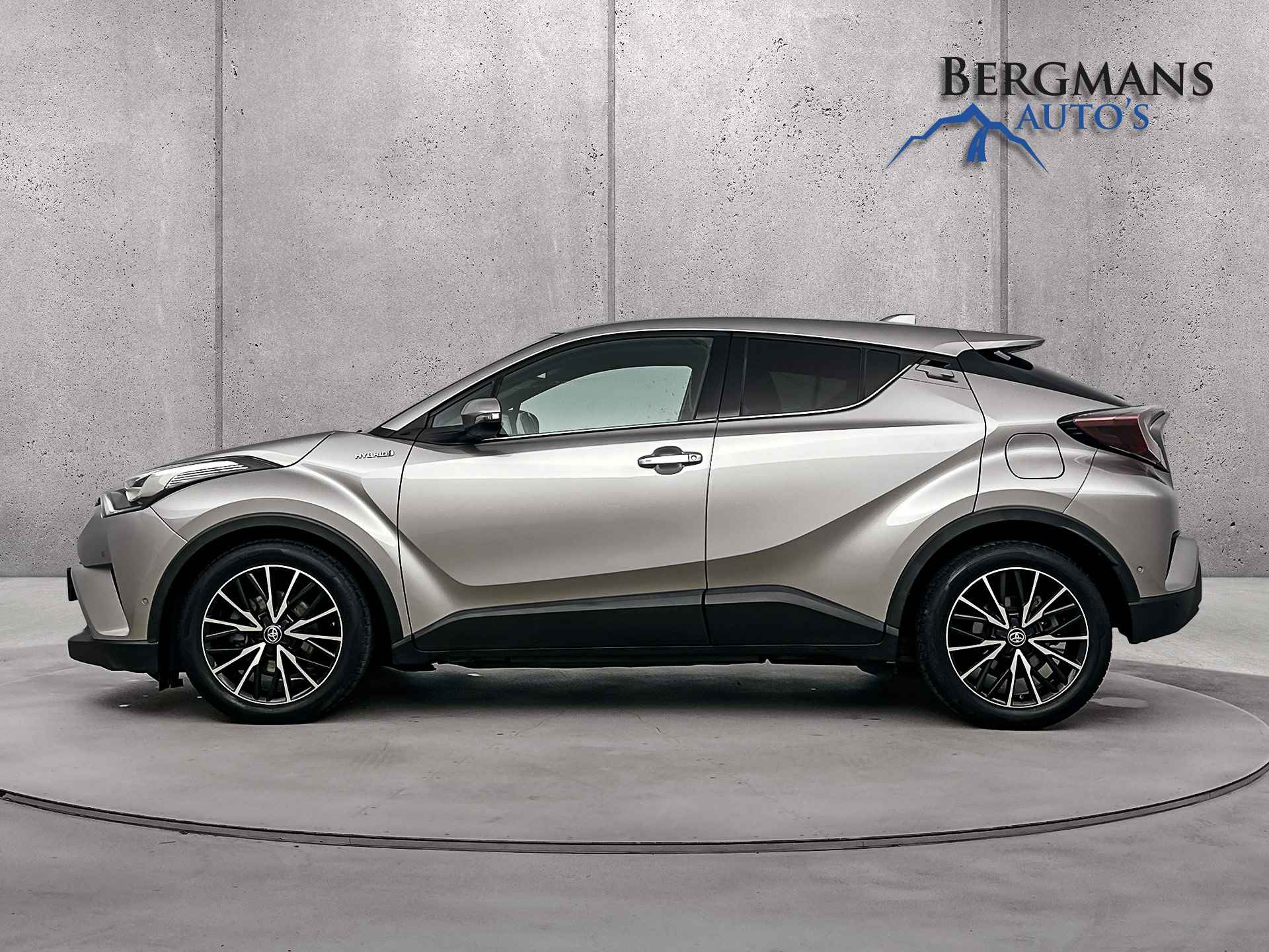 Toyota C-HR 1.8 Hybrid Executive // LEDER // PARKEERASSISTENT // - 9/27