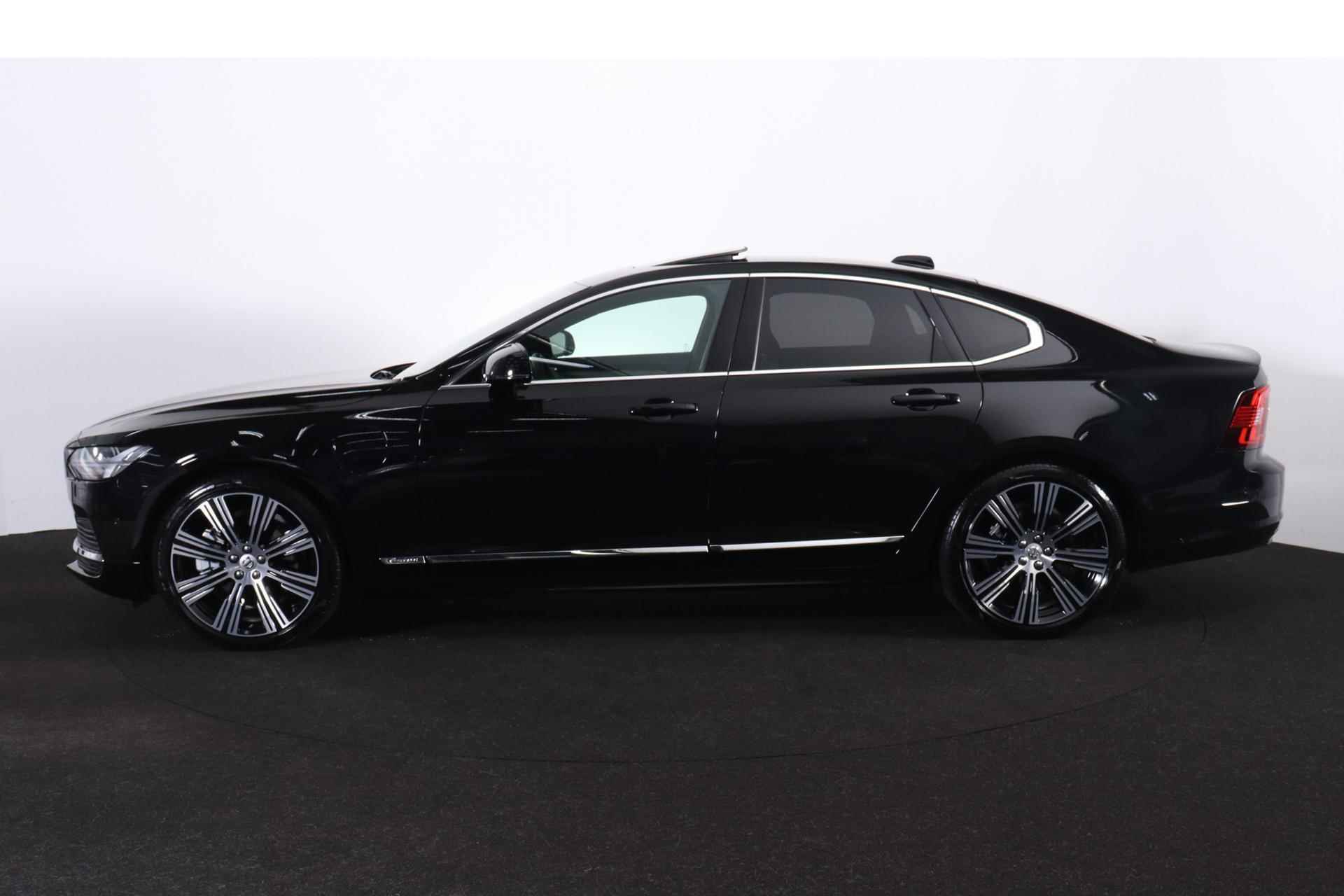 Volvo S90 T8 AWD Ultimate Bright - LONG RANGE - Luchtvering - Schuif/kanteldak - IntelliSafe Assist & Surround - 360° Camera - Bowers & Wilkins audio - Verwarmde voorstoelen, stuur & achterbank - Parkeersensoren voor & achter - Elektr. bedienb. voorstoelen met geheugen - Extra getint glas - Elektr. inklapbare trekhaak - 20' LMV - 3/27