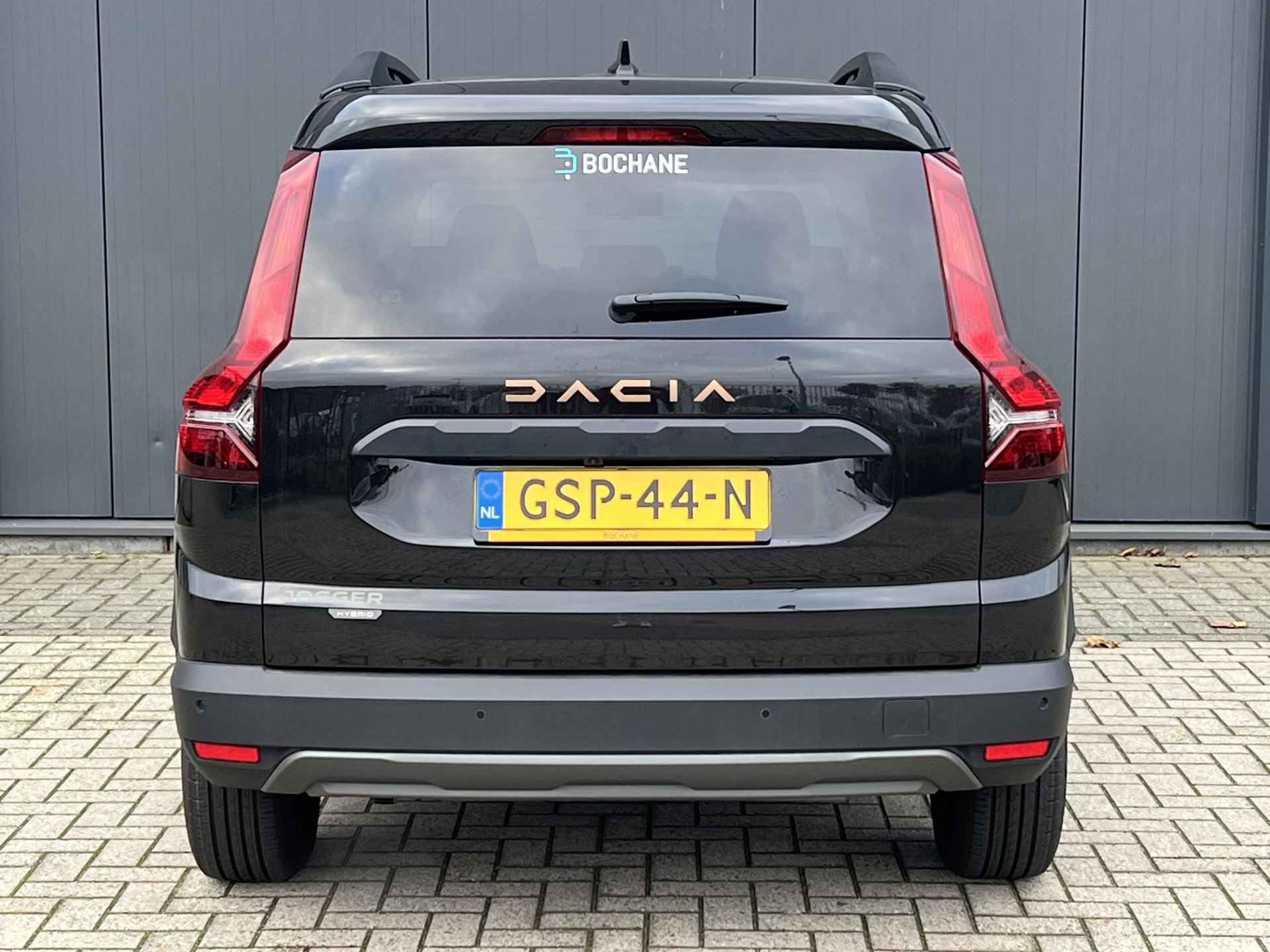 Dacia Jogger 1.6 Hybrid 140 Extreme 7p. |Pack Assist|Verwarmde voortstoelen|Media Nav.|Apple/Android auto| - 14/26