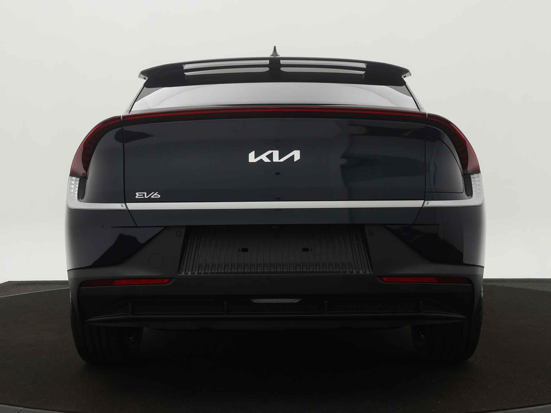 Kia Ev6 Light Edition 58 kWh - Achteruitrijcamera - Apple CarPlay/Android Auto - Cruise Control Adaptief - Led Koplampen - Batterijverwarming - Fabrieksgarantie tot 2031 - 7/47