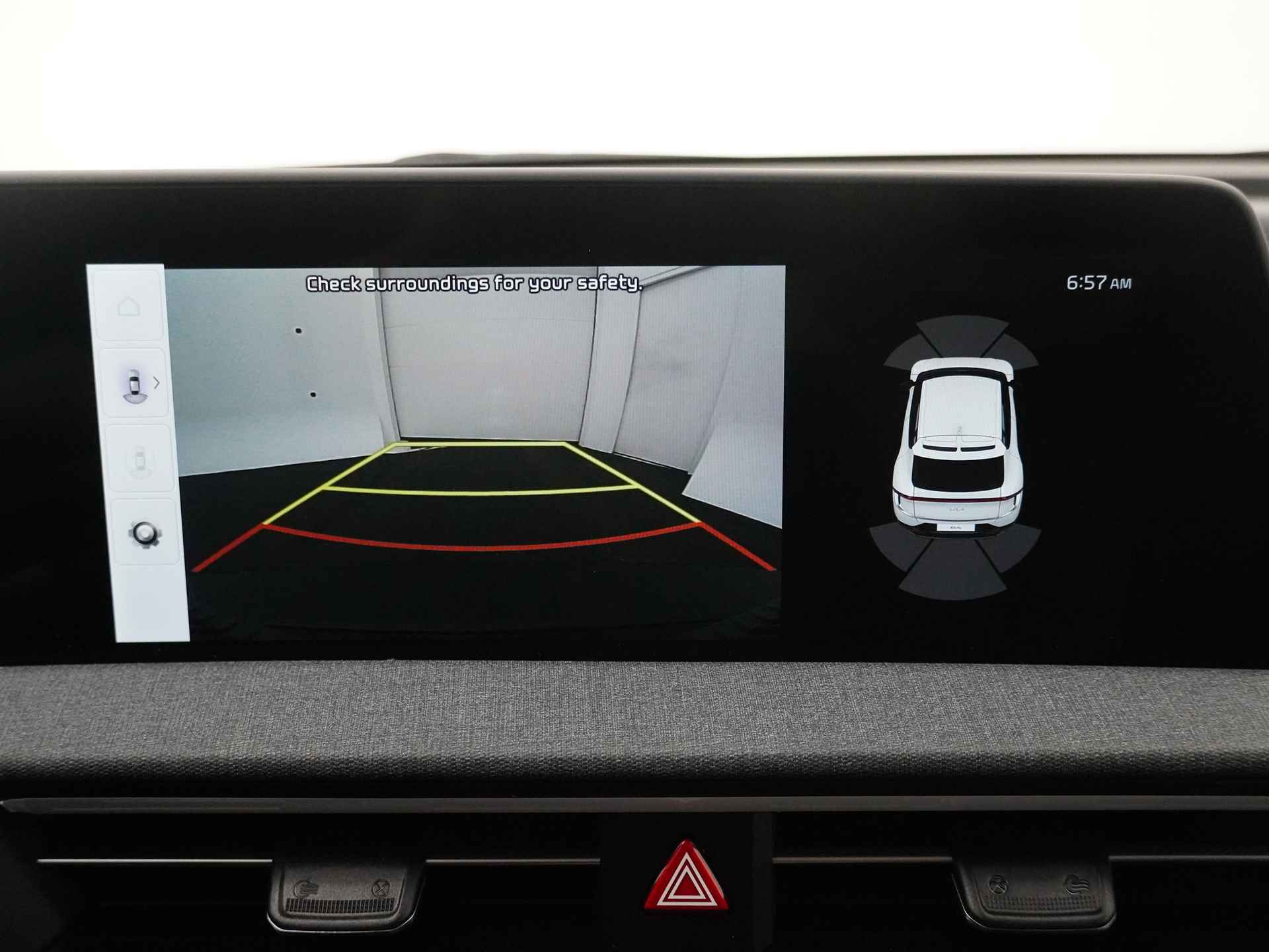 Kia Ev6 Light Edition 58 kWh - Achteruitrijcamera - Apple CarPlay/Android Auto - Cruise Control Adaptief - Led Koplampen - Batterijverwarming - Fabrieksgarantie tot 2031 - 30/47