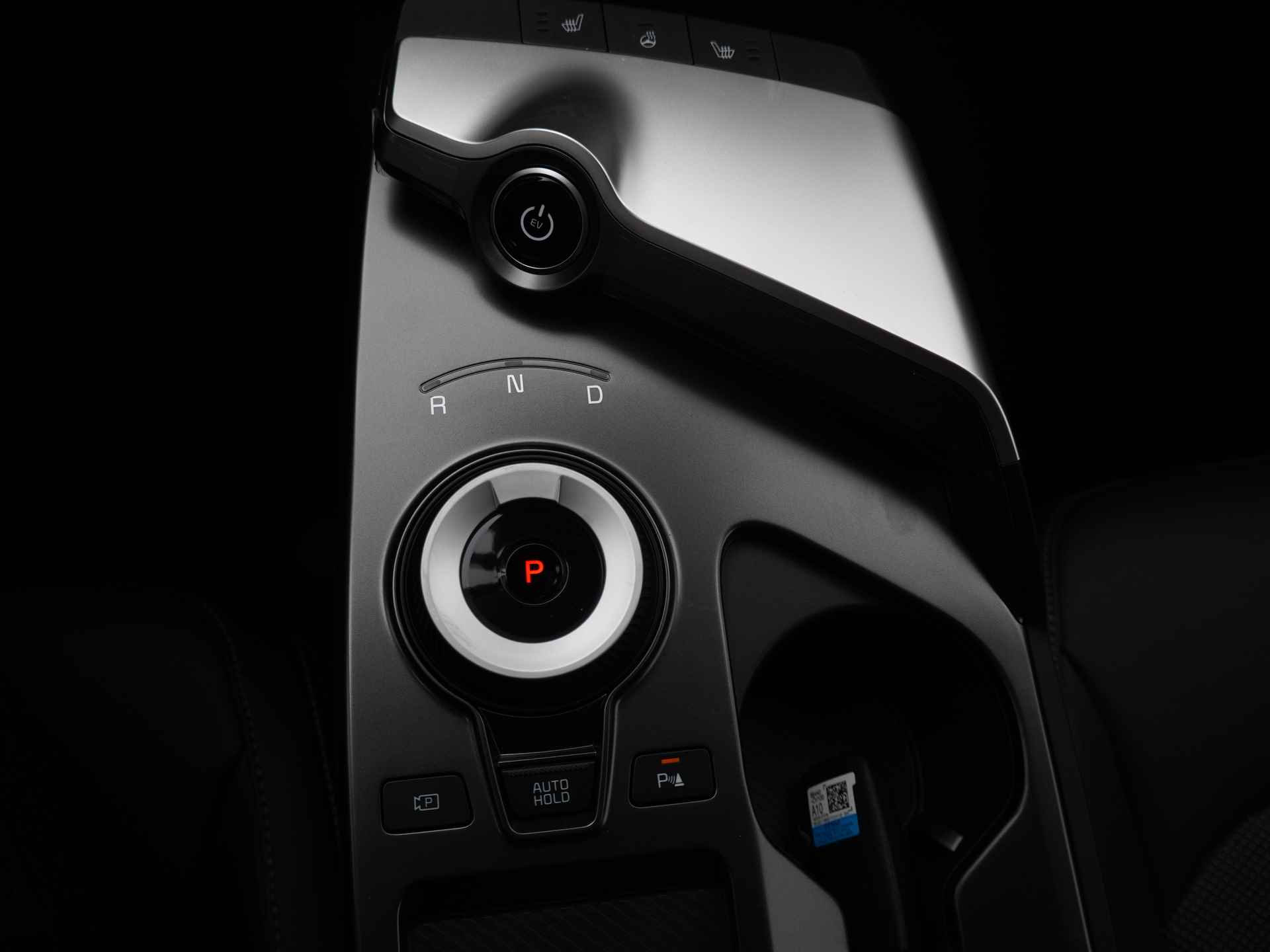 Kia Ev6 Light Edition 58 kWh - Achteruitrijcamera - Apple CarPlay/Android Auto - Cruise Control Adaptief - Led Koplampen - Batterijverwarming - Fabrieksgarantie tot 2031 - 32/47