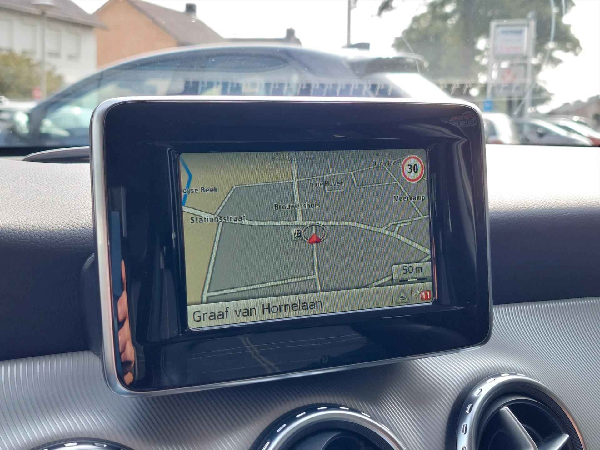 MERCEDES GLA-Klasse 200 Automaat Urban Ambition | Navigatie, Camera, Cruise control, dealeronderhouden, Zeer mooi! - 27/48