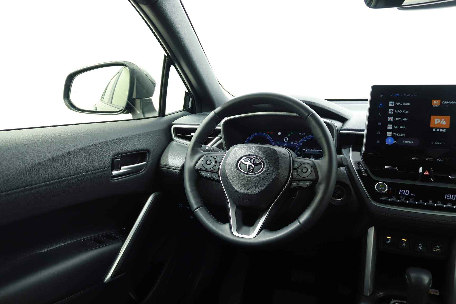 Toyota Corolla Cross 2.0 HYBRID 200PK STYLE COMFORT | Adaptive Cruise | El. achterklep | Camera - 13/40