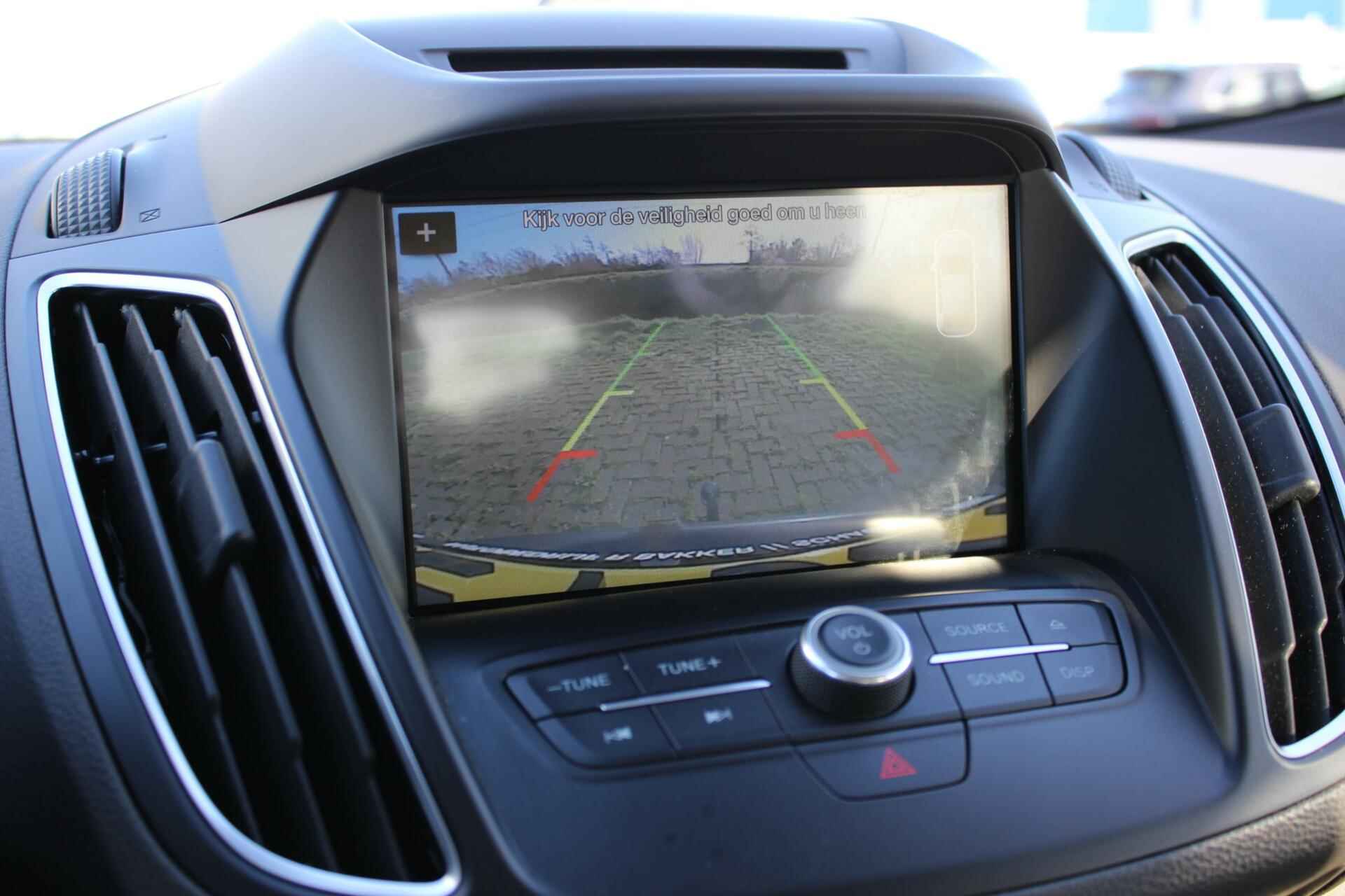 Ford C-Max 1.5 Titanium // Trekhaak - Navigatie - Camera - Apple CarPlay & Android Auto - Cruise control - 16/22