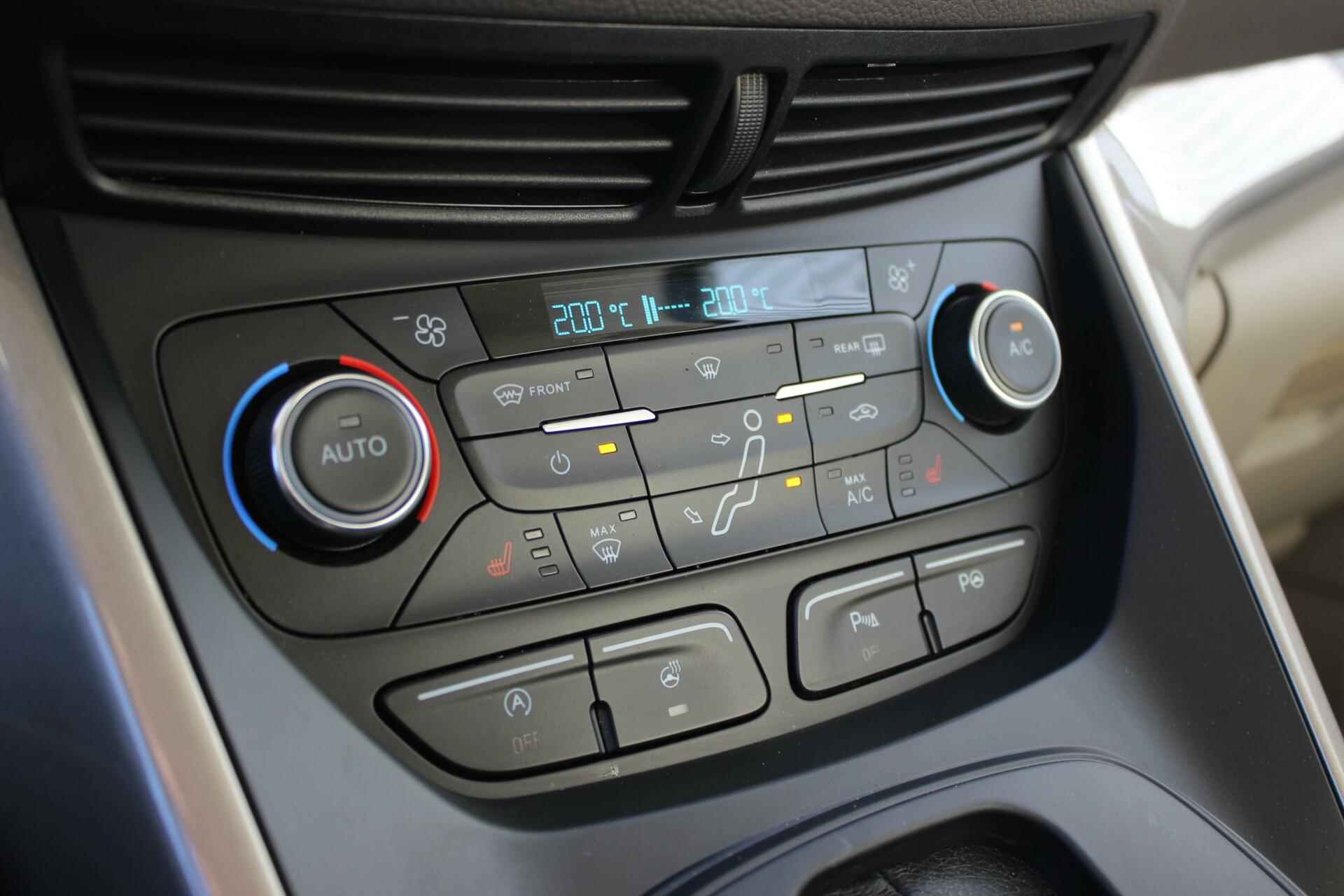 Ford C-Max 1.5 Titanium // Trekhaak - Navigatie - Camera - Apple CarPlay & Android Auto - Cruise control - 17/22