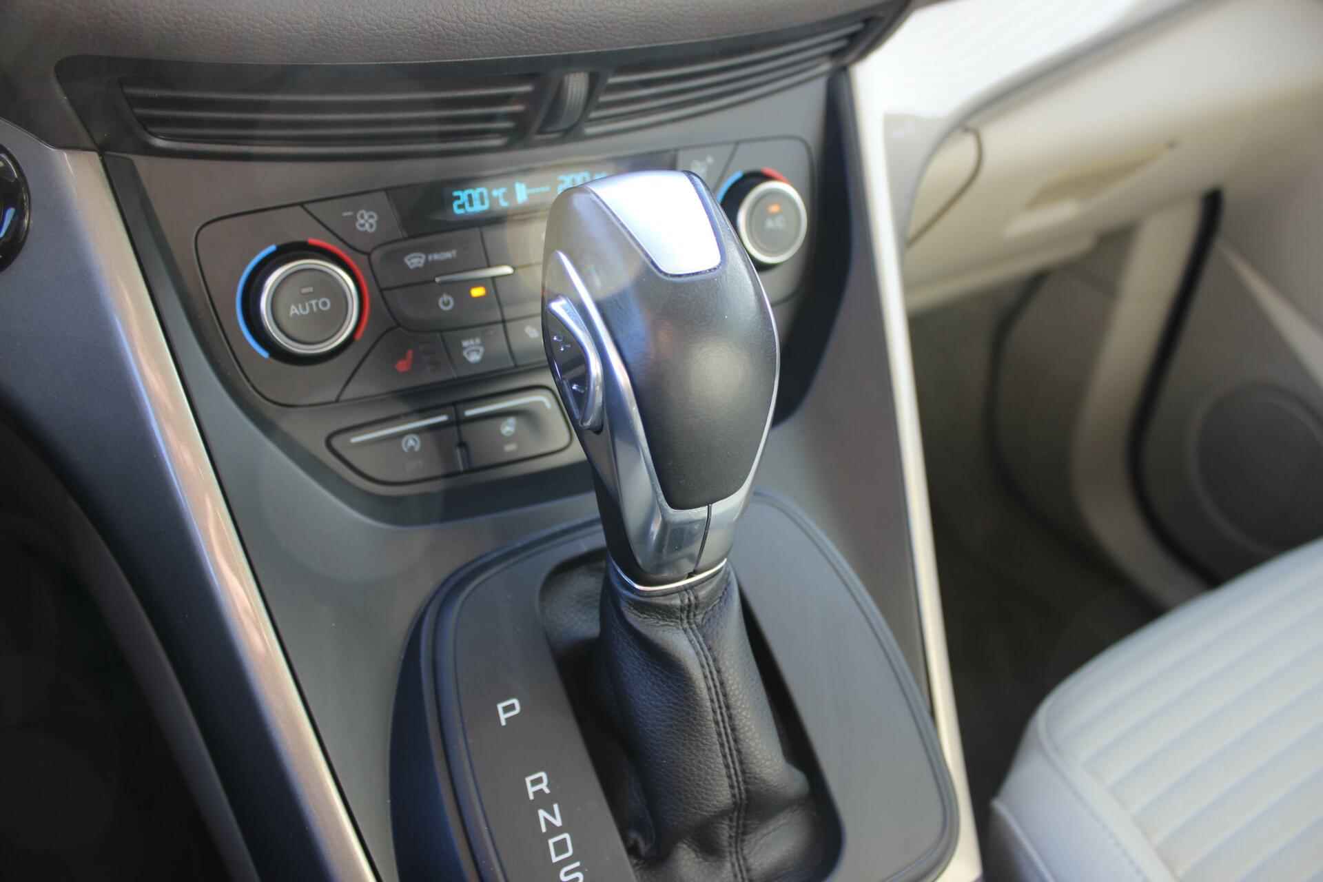 Ford C-Max 1.5 Titanium // Trekhaak - Navigatie - Camera - Apple CarPlay & Android Auto - Cruise control - 19/22