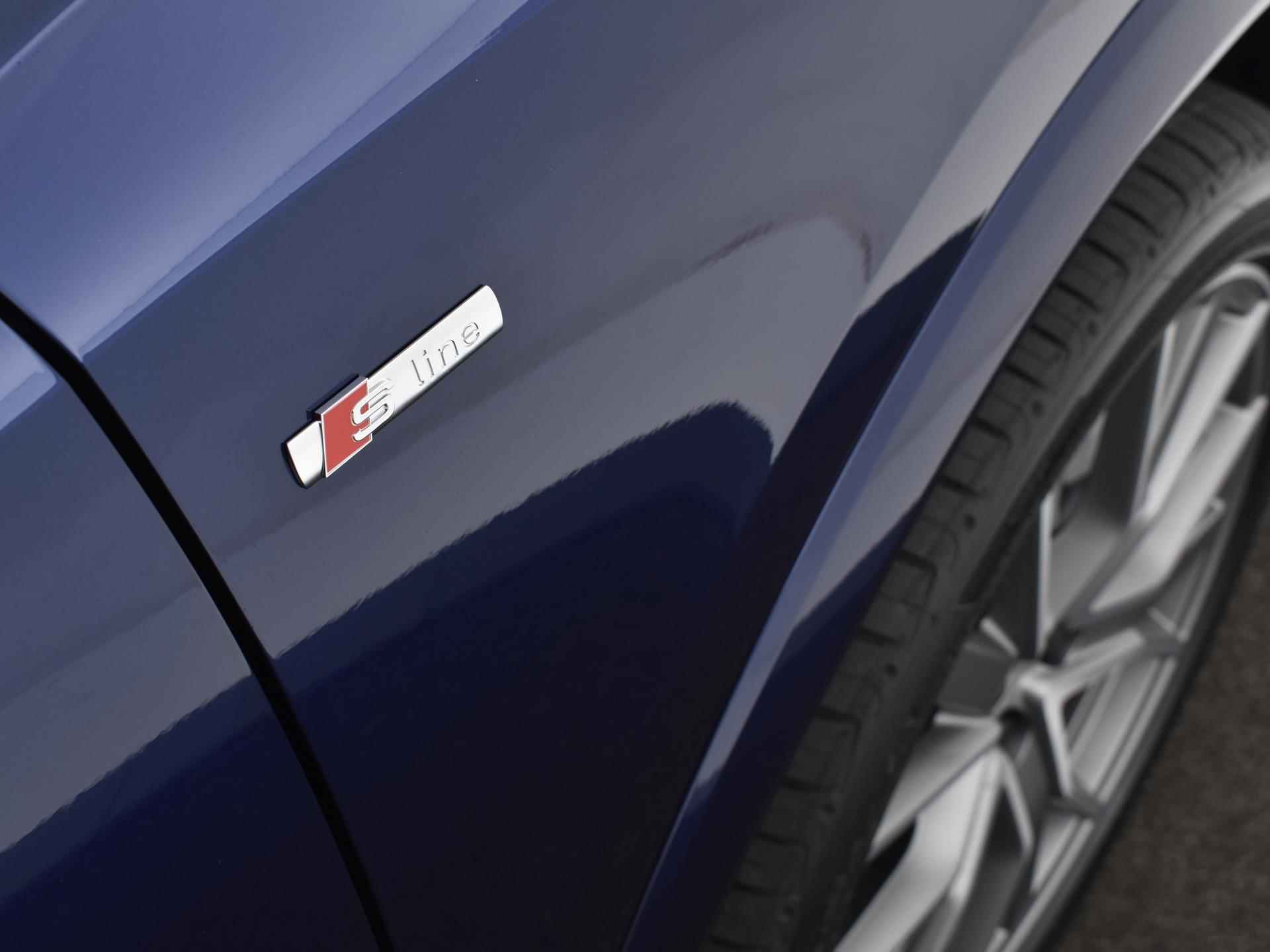 Audi Q3 S edition 45 TFSI e 245 PK · 20'' Velgen · Glazen panorama dak · Lederen bekleding · Assistentiepakket · Sonos · - 14/35