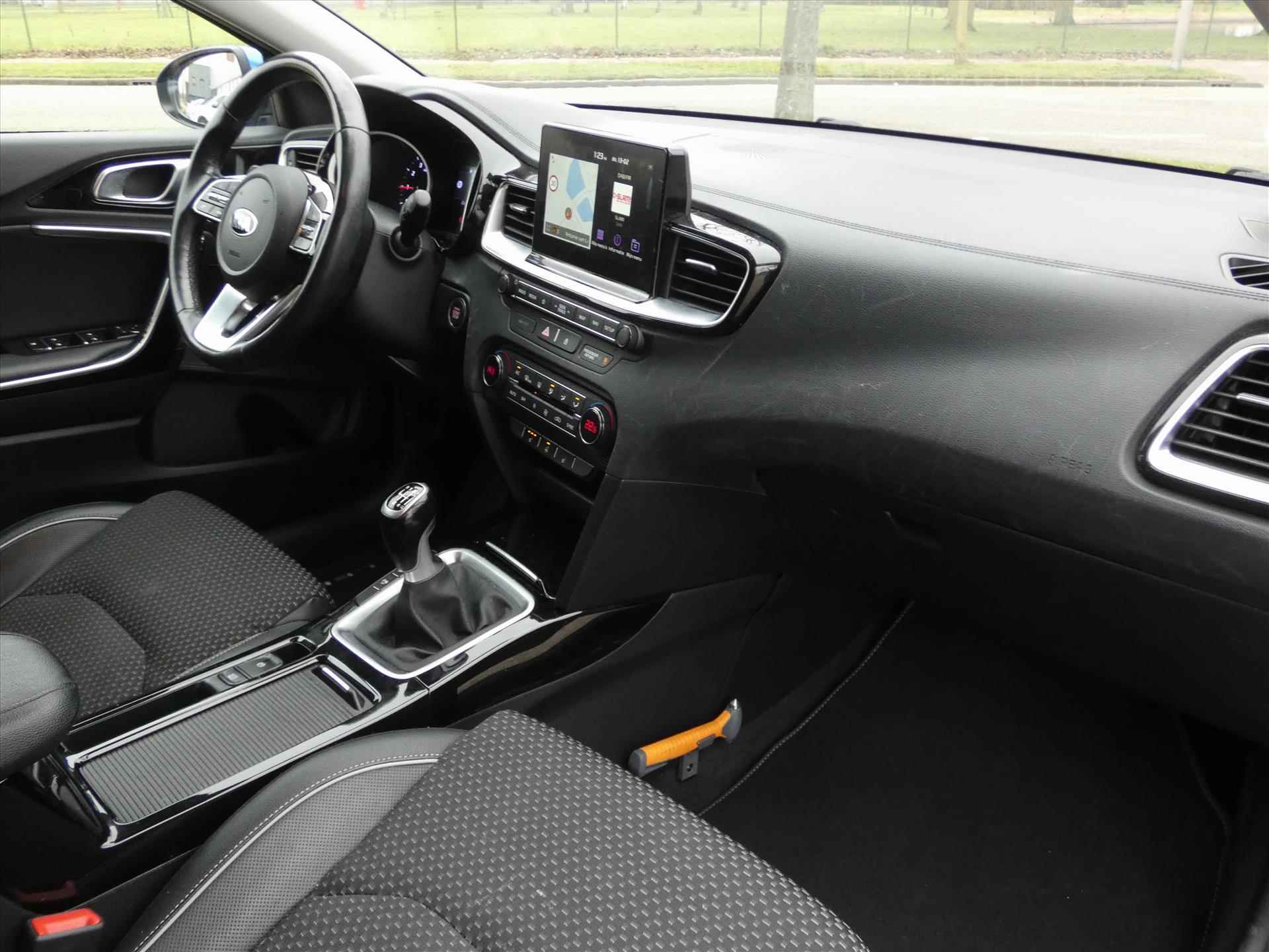 KIA Ceed Sw 1.0 T-GDi 120pk DynamicPlusLine | Stoelverwarming | Carplay | Camera | - 32/42