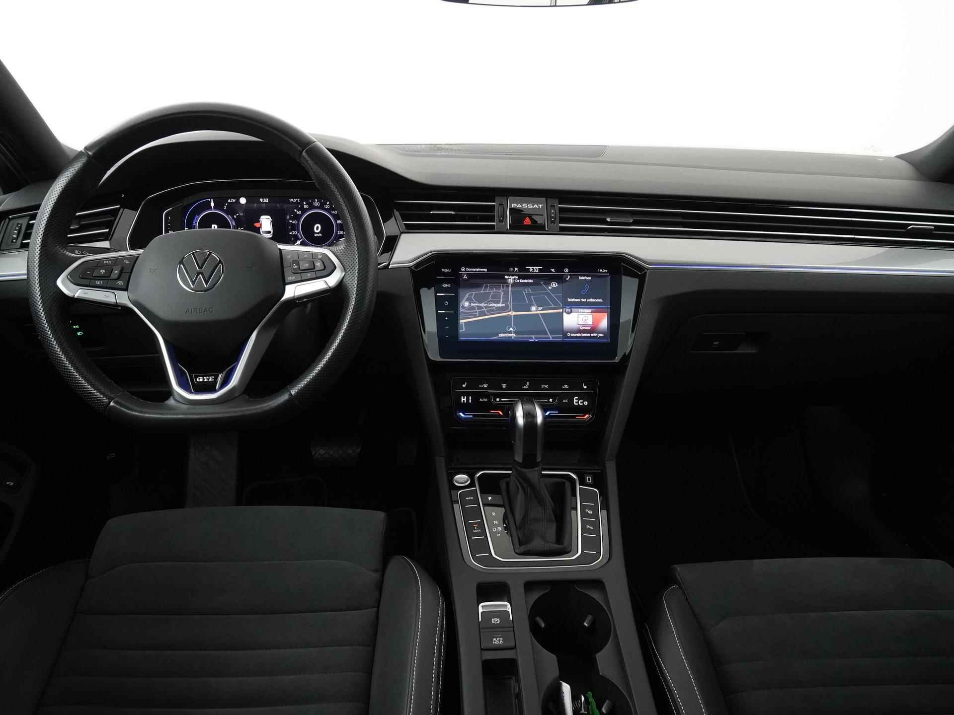 Volkswagen Passat Variant 1.4 TSI PHEV GTE | Panoramadak | Trekhaak | Digital Cockpit | Zondag Open! - 5/45