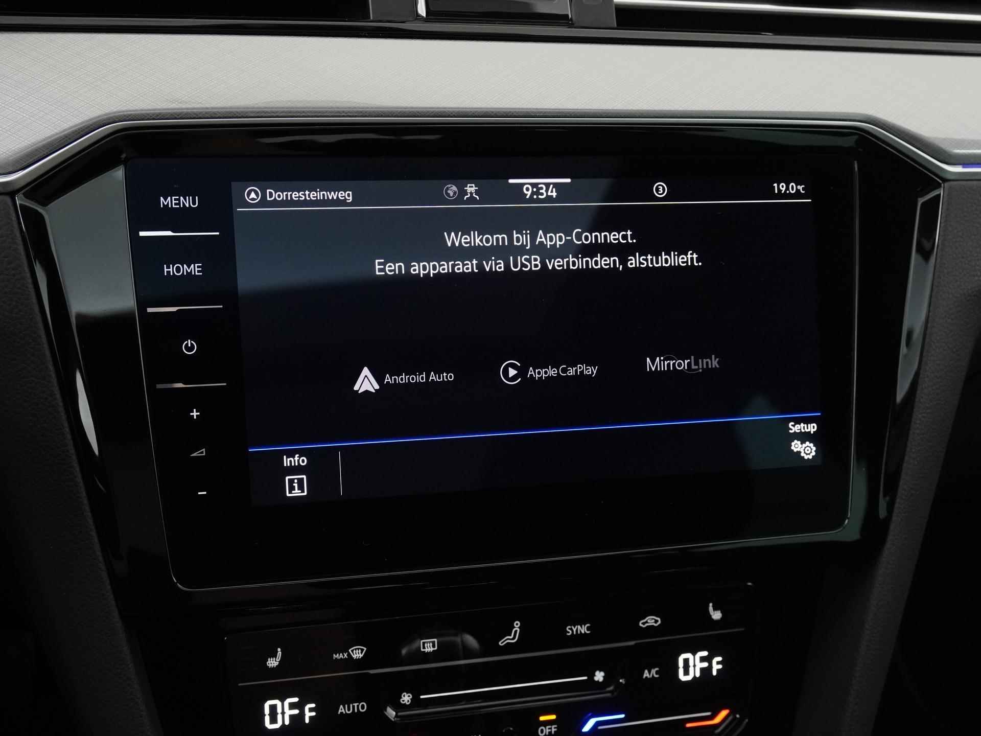 Volkswagen Passat Variant 1.4 TSI PHEV GTE | Panoramadak | Trekhaak | Digital Cockpit | Zondag Open! - 16/45