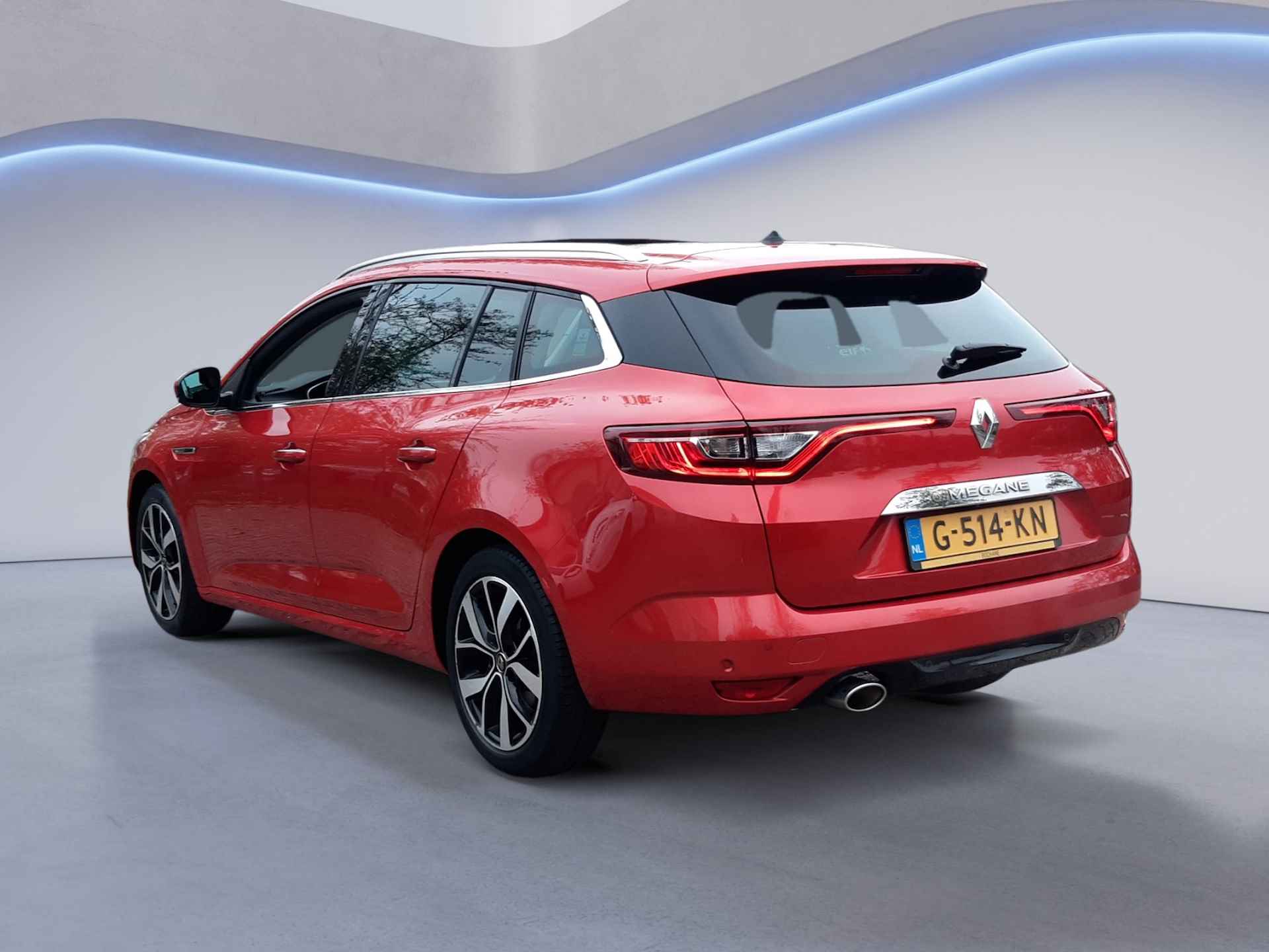 Renault Mégane Estate 1.3 TCe Bose (116 PK) 1e-Eig, Renault-Dealer-Onderh, 12-Mnd-BOVAG, NL-Auto, Leer, Panoramadak, Parelmoer, Navigatie/Apple-Carplay/Android-Auto, Cruisecontrol, Keyless-Entry/Start, Achteruitrijcamera, Parkeersensor Premium-Audio, DAB, Licht-Zicht-Pakket, Lm-Velgen-17Inch, Privacy-Glas - 7/40