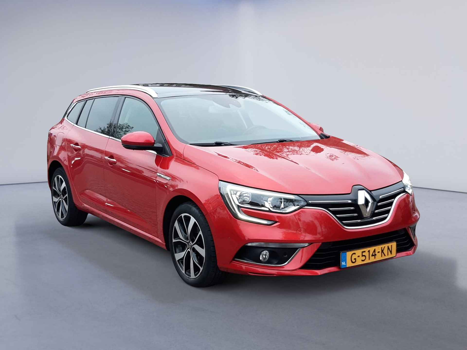 Renault Mégane Estate 1.3 TCe Bose (116 PK) 1e-Eig, Renault-Dealer-Onderh, 12-Mnd-BOVAG, NL-Auto, Leer, Panoramadak, Parelmoer, Navigatie/Apple-Carplay/Android-Auto, Cruisecontrol, Keyless-Entry/Start, Achteruitrijcamera, Parkeersensor Premium-Audio, DAB, Licht-Zicht-Pakket, Lm-Velgen-17Inch, Privacy-Glas - 11/40