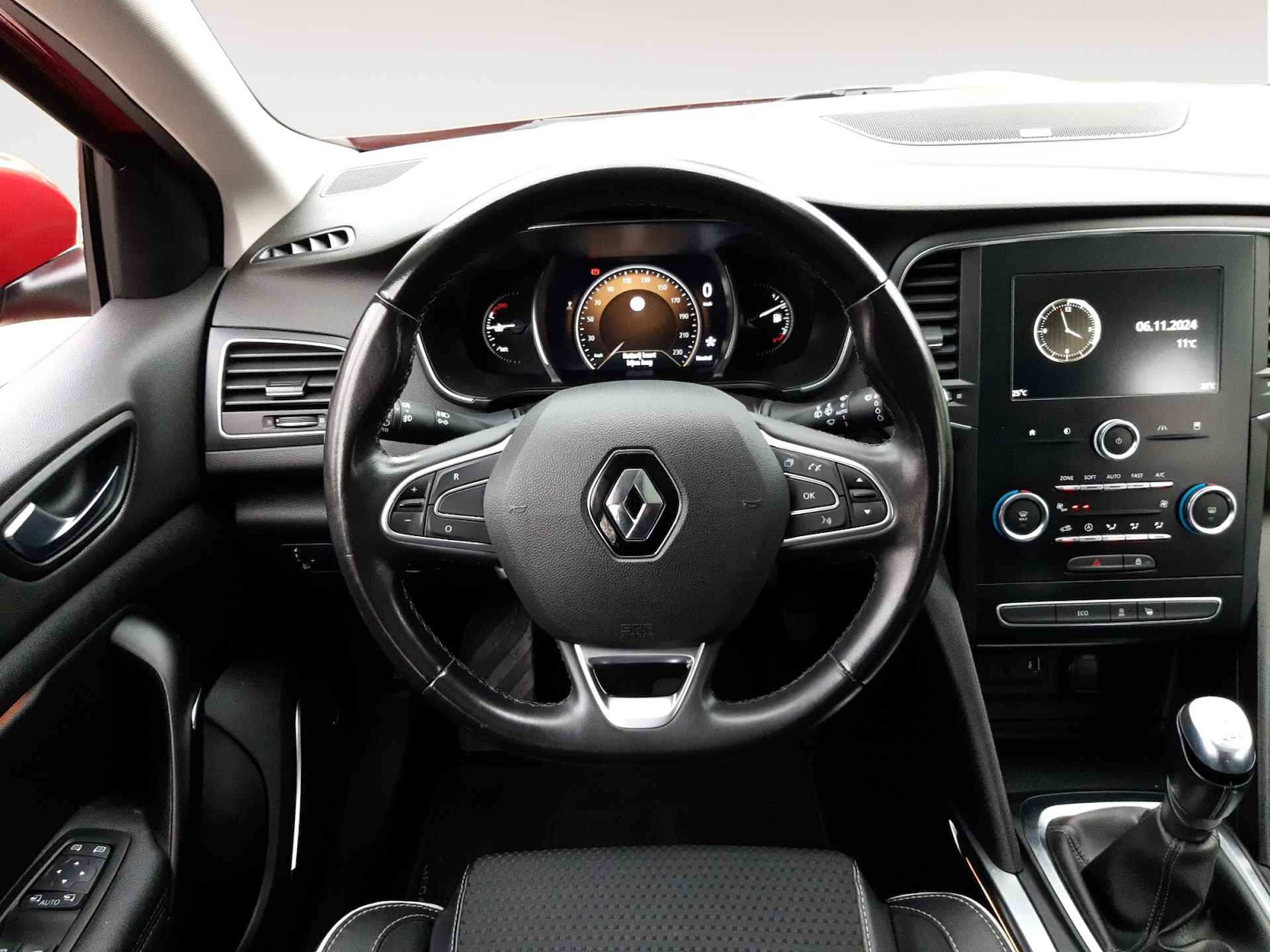 Renault Mégane Estate 1.3 TCe Bose (116 PK) 1e-Eig, Renault-Dealer-Onderh, 12-Mnd-BOVAG, NL-Auto, Leer, Panoramadak, Parelmoer, Navigatie/Apple-Carplay/Android-Auto, Cruisecontrol, Keyless-Entry/Start, Achteruitrijcamera, Parkeersensor Premium-Audio, DAB, Licht-Zicht-Pakket, Lm-Velgen-17Inch, Privacy-Glas - 15/40