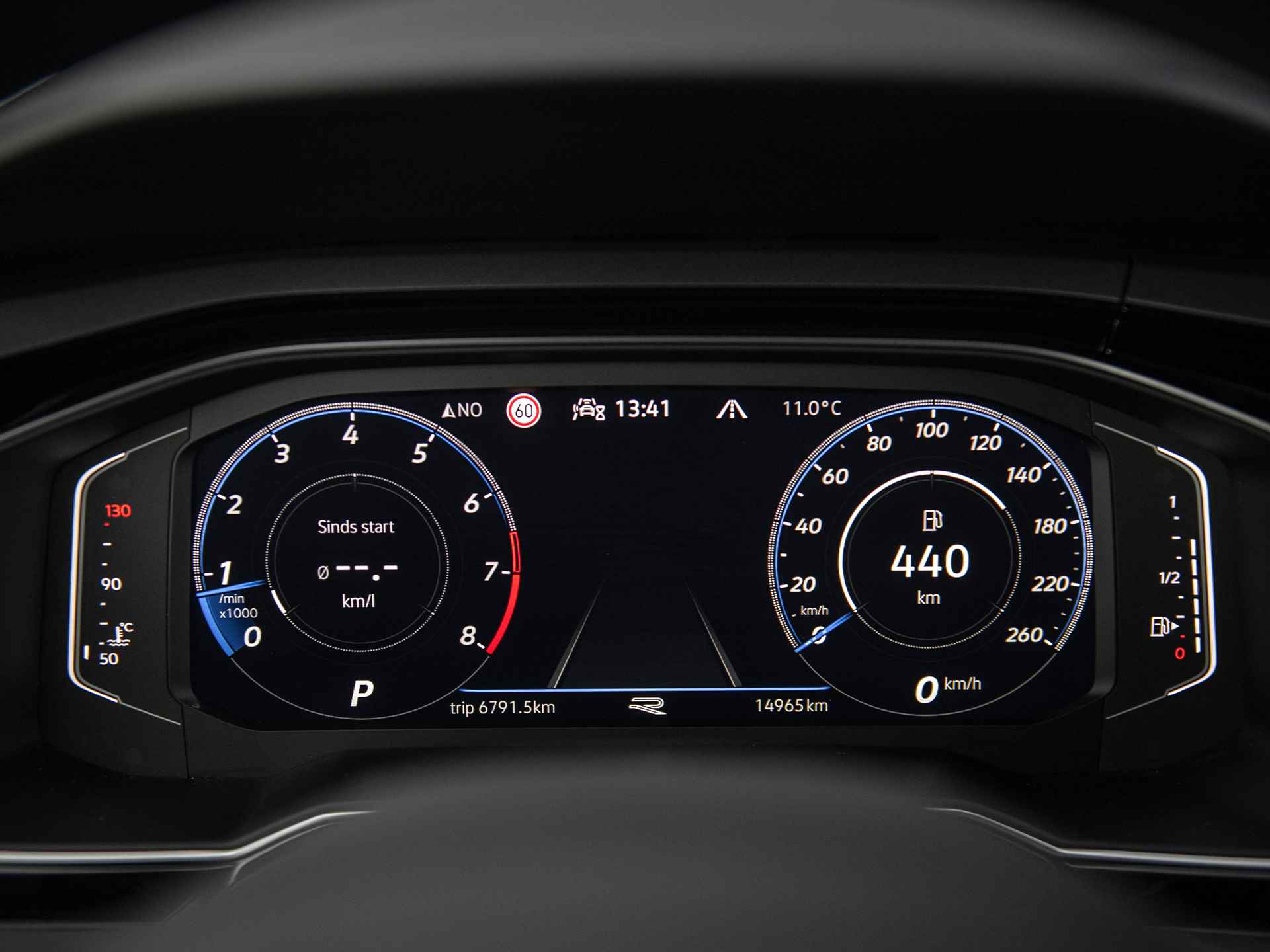 Volkswagen Taigo 1.5TSi DSG R-Line Black Style | Matrix IQ LED | Panorama schuif-/kanteldak | Keyless entry & start | Camera | Sperdiff. | Adaptive Cruise Control | Drive Mode select | Trekhaak afn.kogel | Nw.prijs 2023 € 47.630,- - 11/57