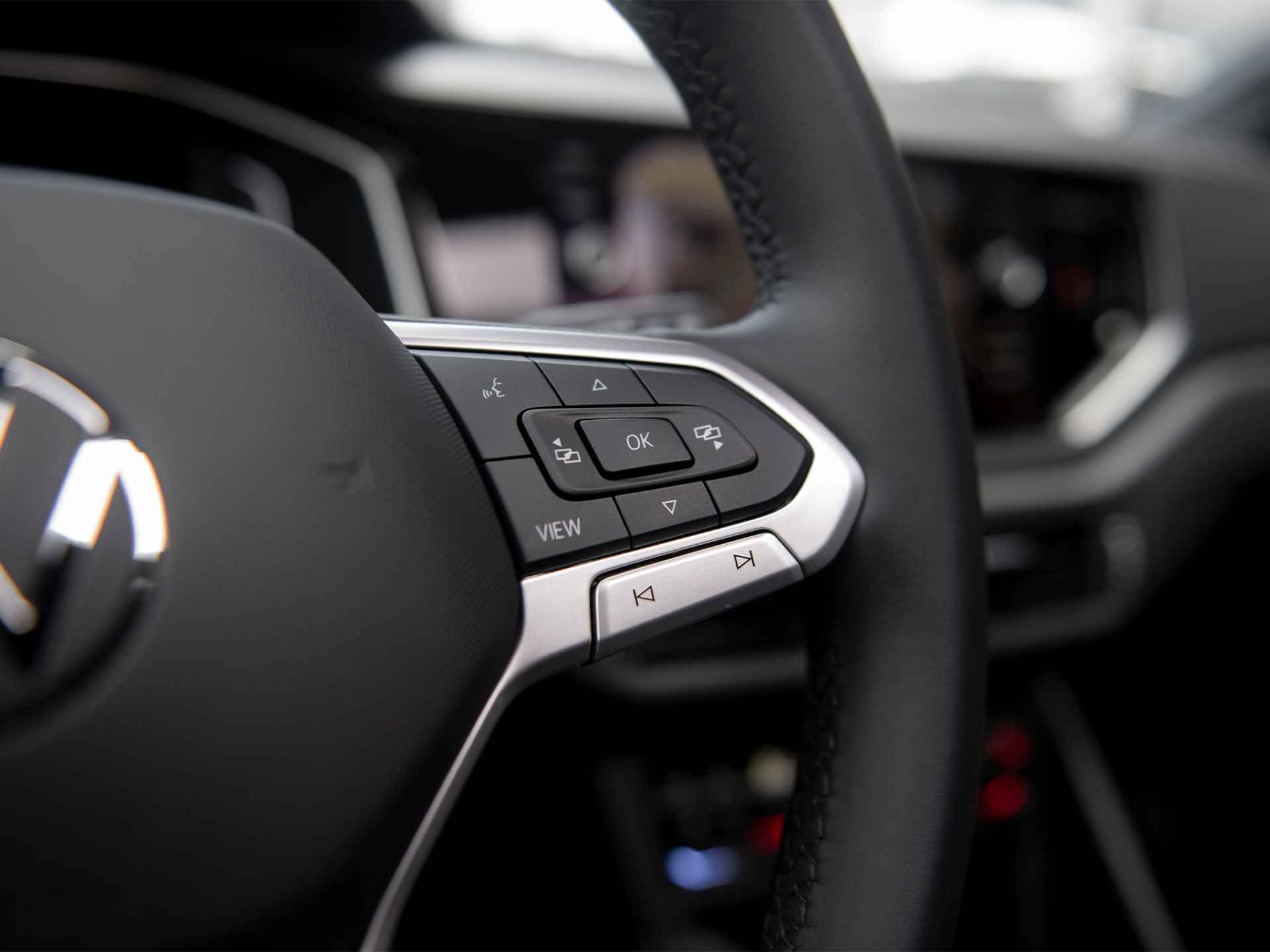 Volkswagen Taigo 1.5TSi DSG R-Line Black Style | Matrix IQ LED | Panorama schuif-/kanteldak | Keyless entry & start | Camera | Sperdiff. | Adaptive Cruise Control | Drive Mode select | Trekhaak afn.kogel | Nw.prijs 2023 € 47.630,- - 14/57