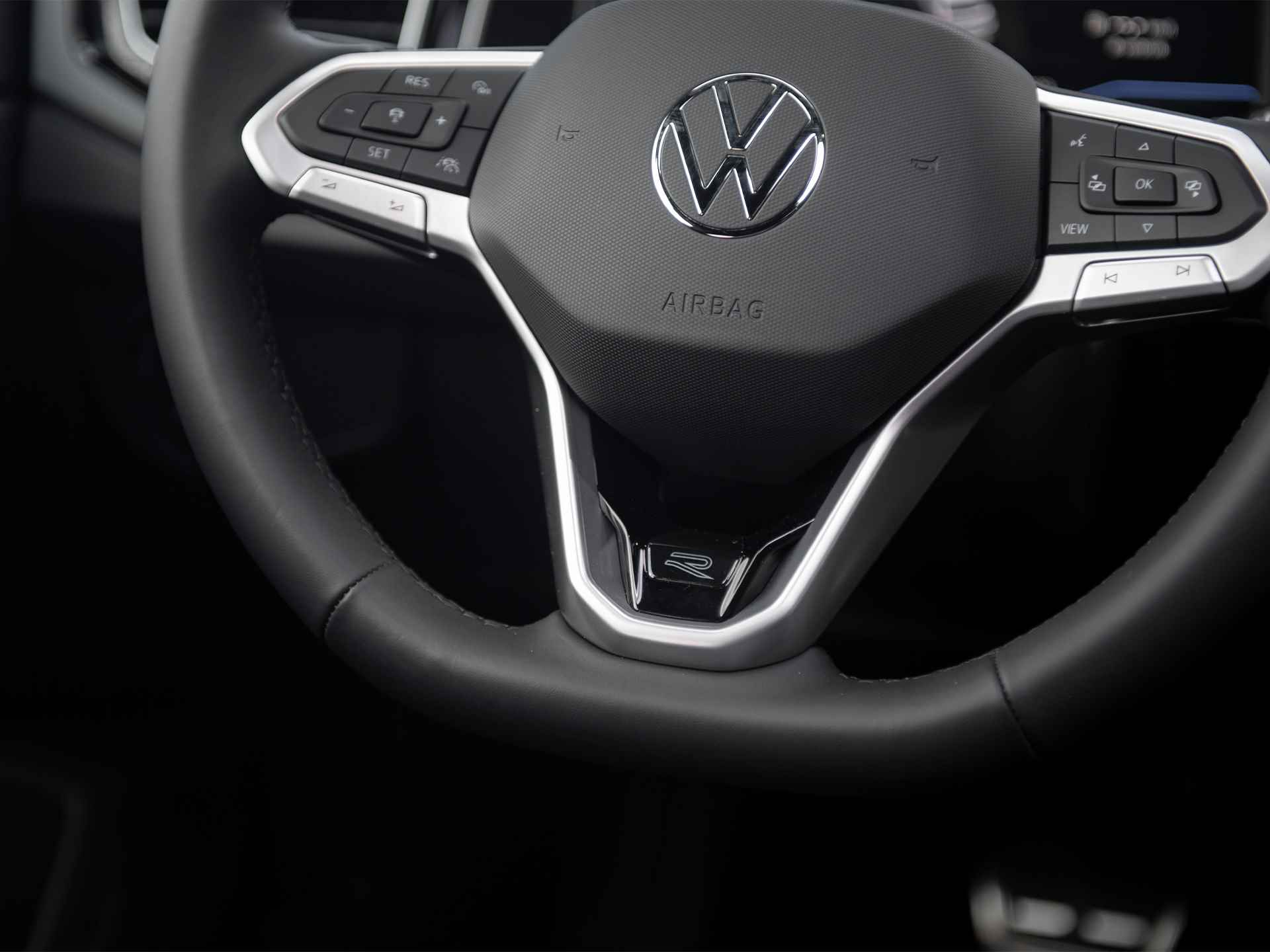 Volkswagen Taigo 1.5TSi DSG R-Line Black Style | Matrix IQ LED | Panorama schuif-/kanteldak | Keyless entry & start | Camera | Sperdiff. | Adaptive Cruise Control | Drive Mode select | Trekhaak afn.kogel | Nw.prijs 2023 € 47.630,- - 29/57