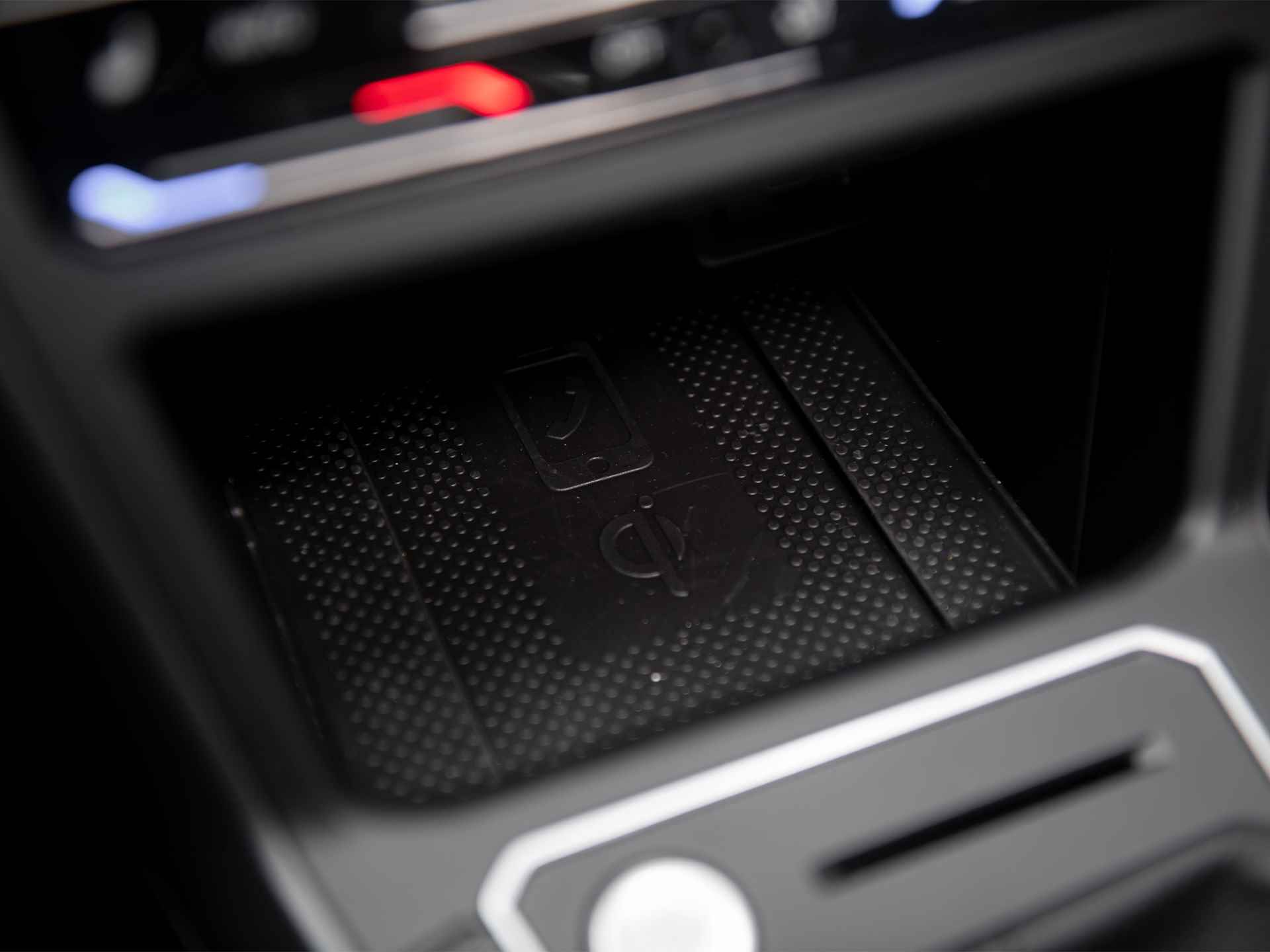 Volkswagen Taigo 1.5TSi DSG R-Line Black Style | Matrix IQ LED | Panorama schuif-/kanteldak | Keyless entry & start | Camera | Sperdiff. | Adaptive Cruise Control | Drive Mode select | Trekhaak afn.kogel | Nw.prijs 2023 € 47.630,- - 55/57
