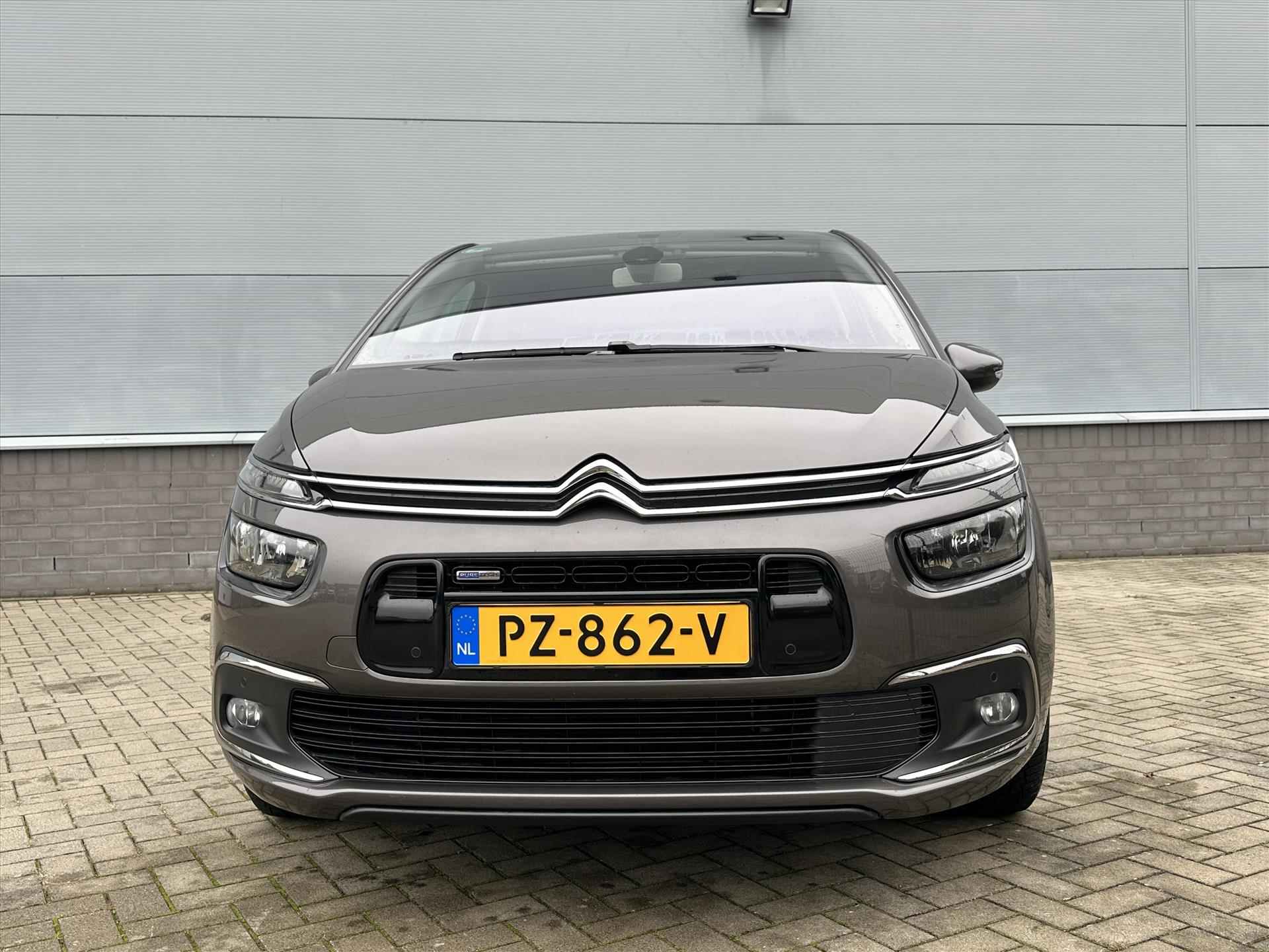 CITROEN C4 Picasso 1.2 PureTech 130pk  Feel | Automaat | Navigatie | Achteruitrij camera | Parkeersensoren  Rondom - 2/30