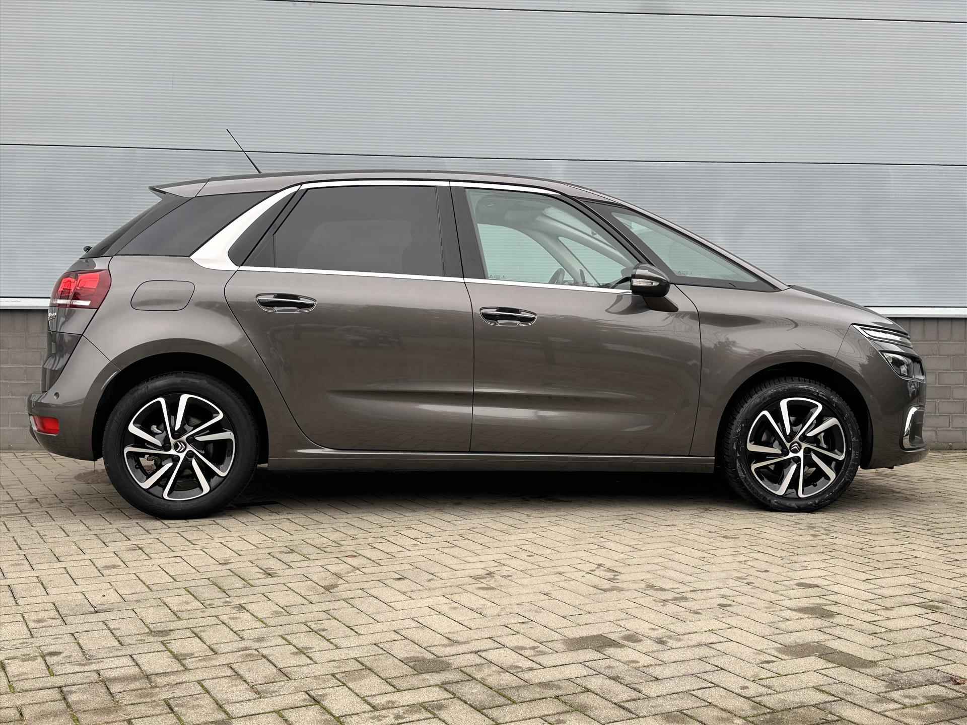 CITROEN C4 Picasso 1.2 PureTech 130pk  Feel | Automaat | Navigatie | Achteruitrij camera | Parkeersensoren  Rondom - 4/30